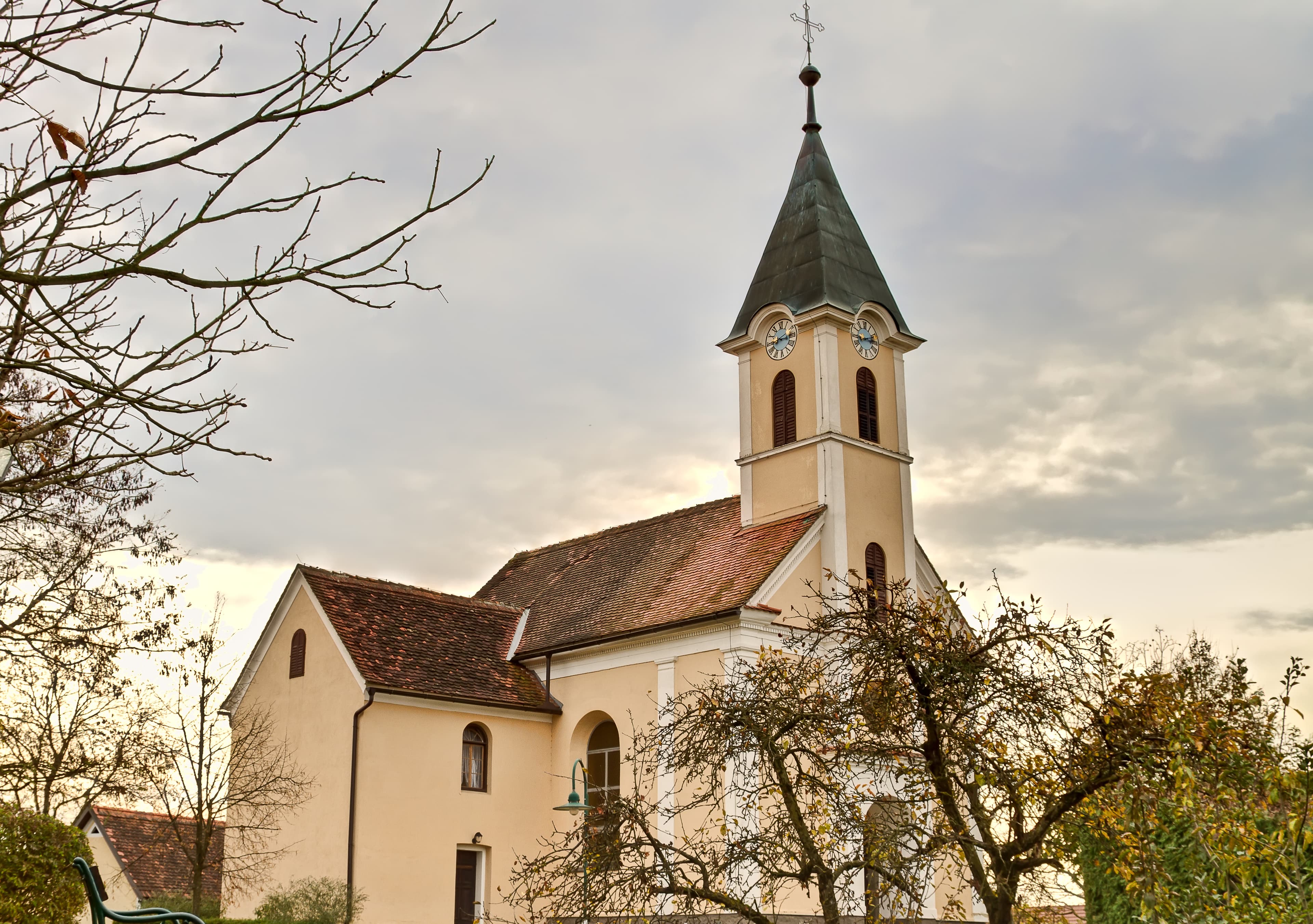Kath. Filialkirche Herz Jesu