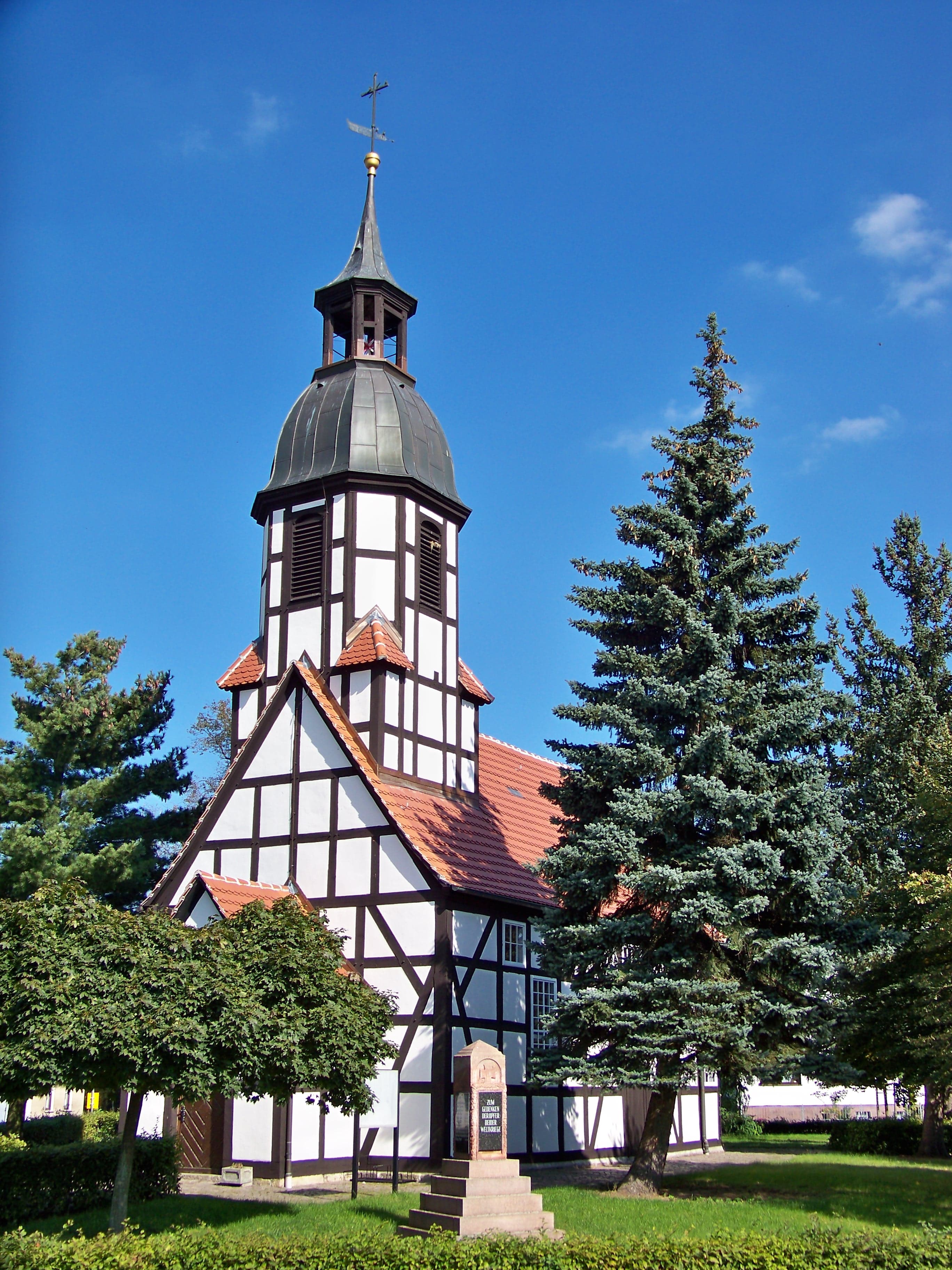 Village church Löhsten