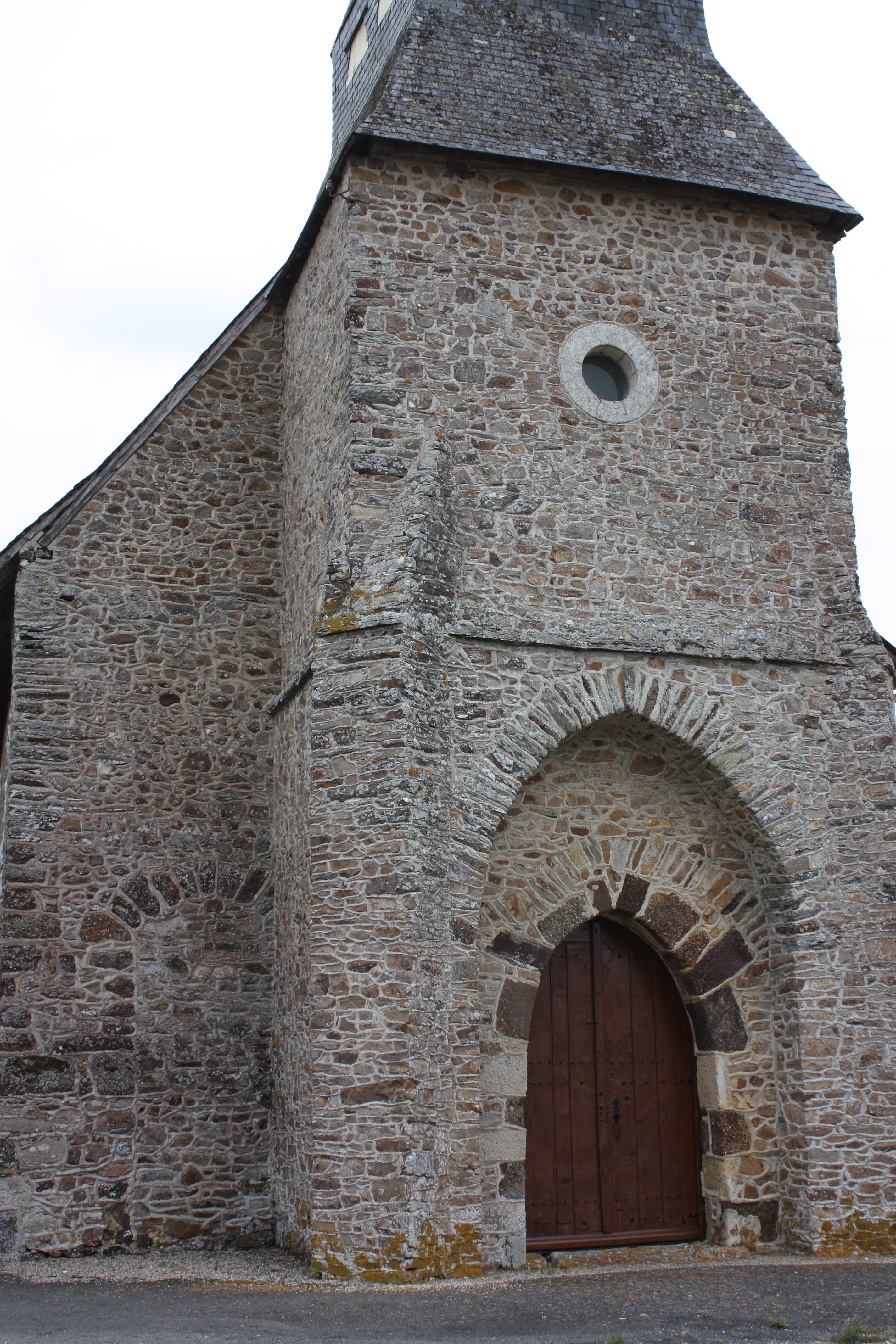 Église de la Visitation de Longuefuye