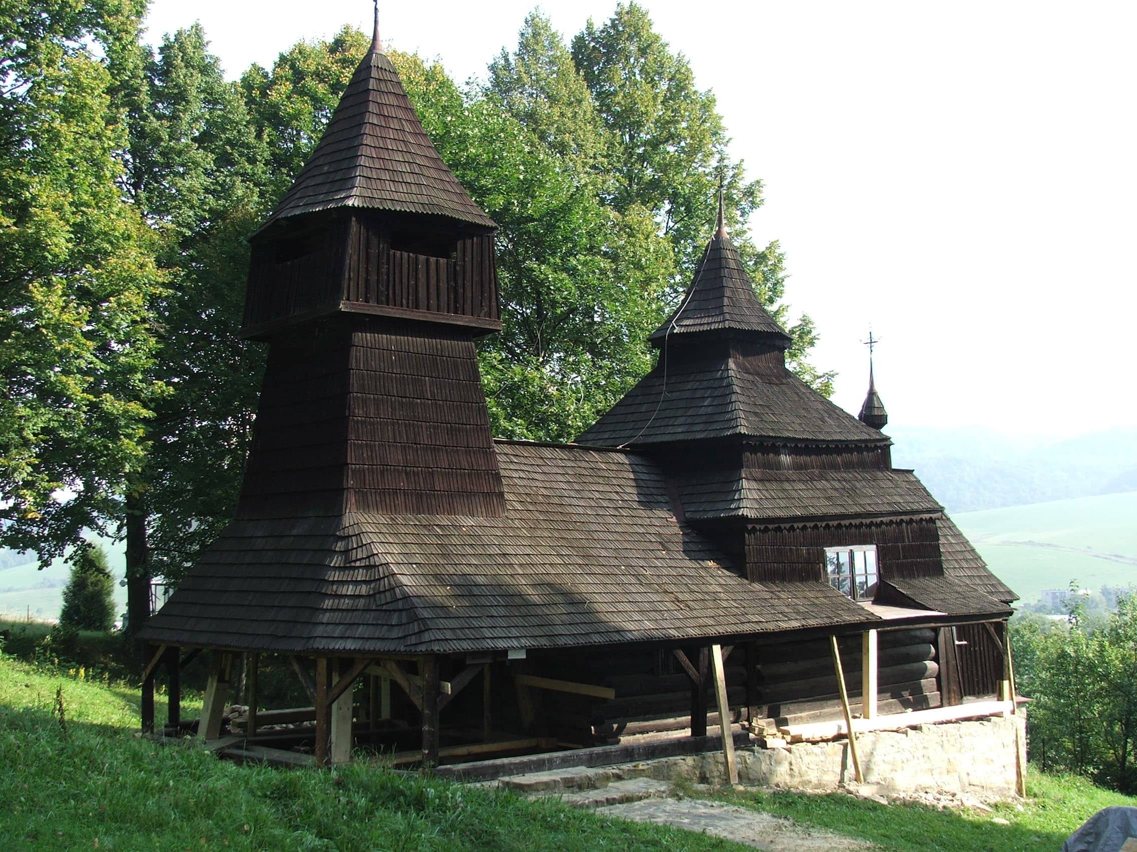 Temple of Saints Cosmas and Damian, Lukov-Venecia