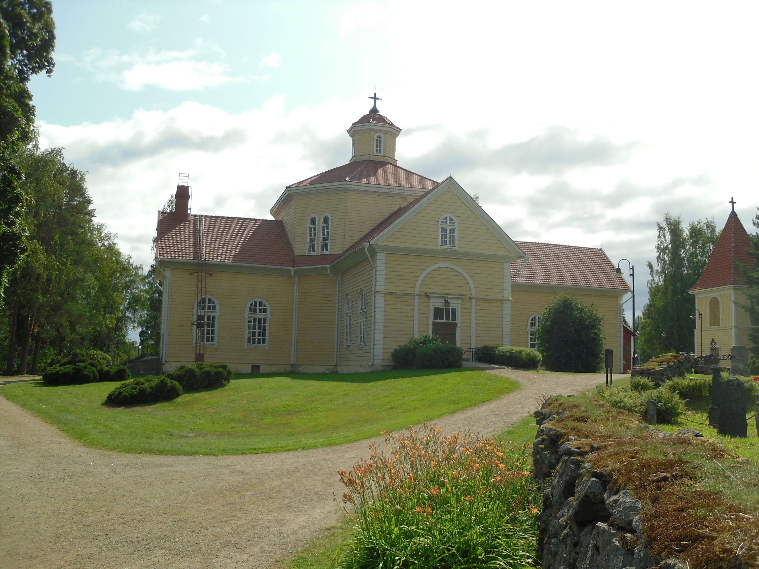 Luopioinen Church