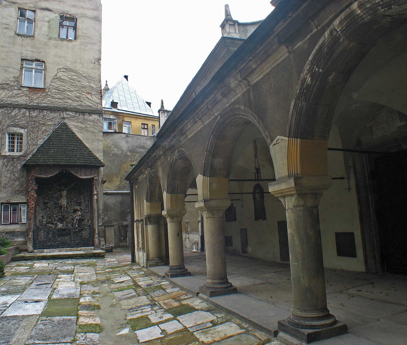 Golgotha altar at Armenian church, Lviv