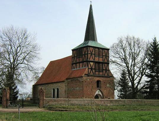 Kirche Mönchow