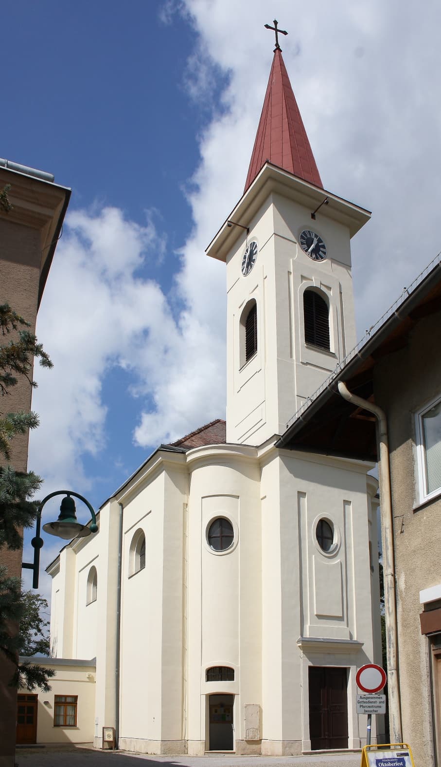 Parish church of Saint Leonard (Münchendorf)
