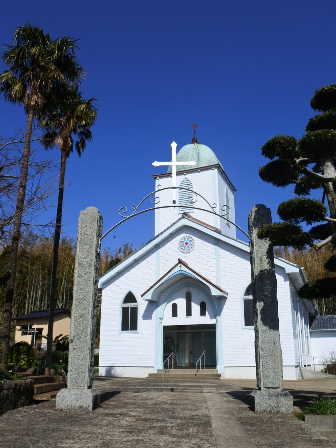 Madarashima Church