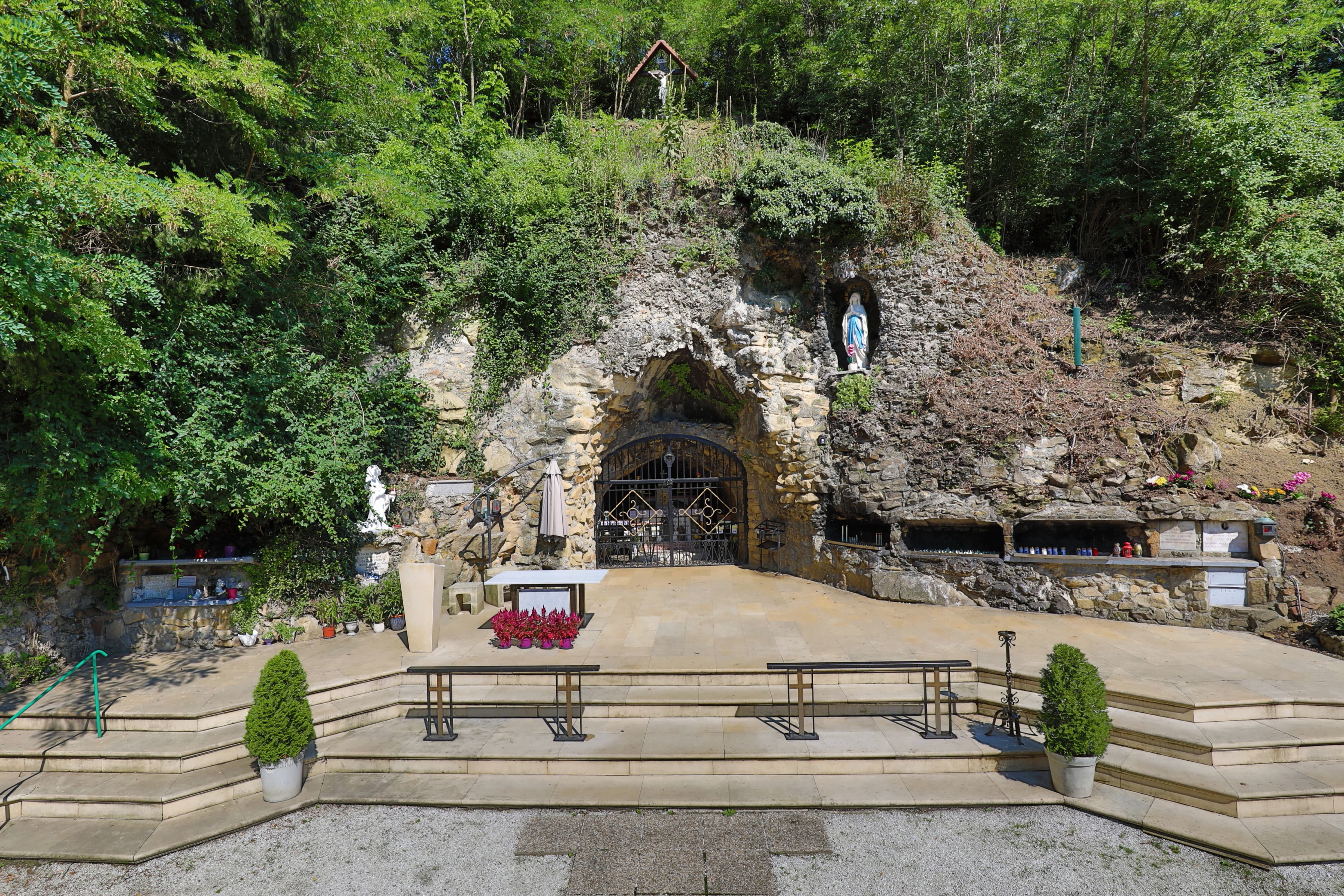 Lourdesgrotte, Wienerwald