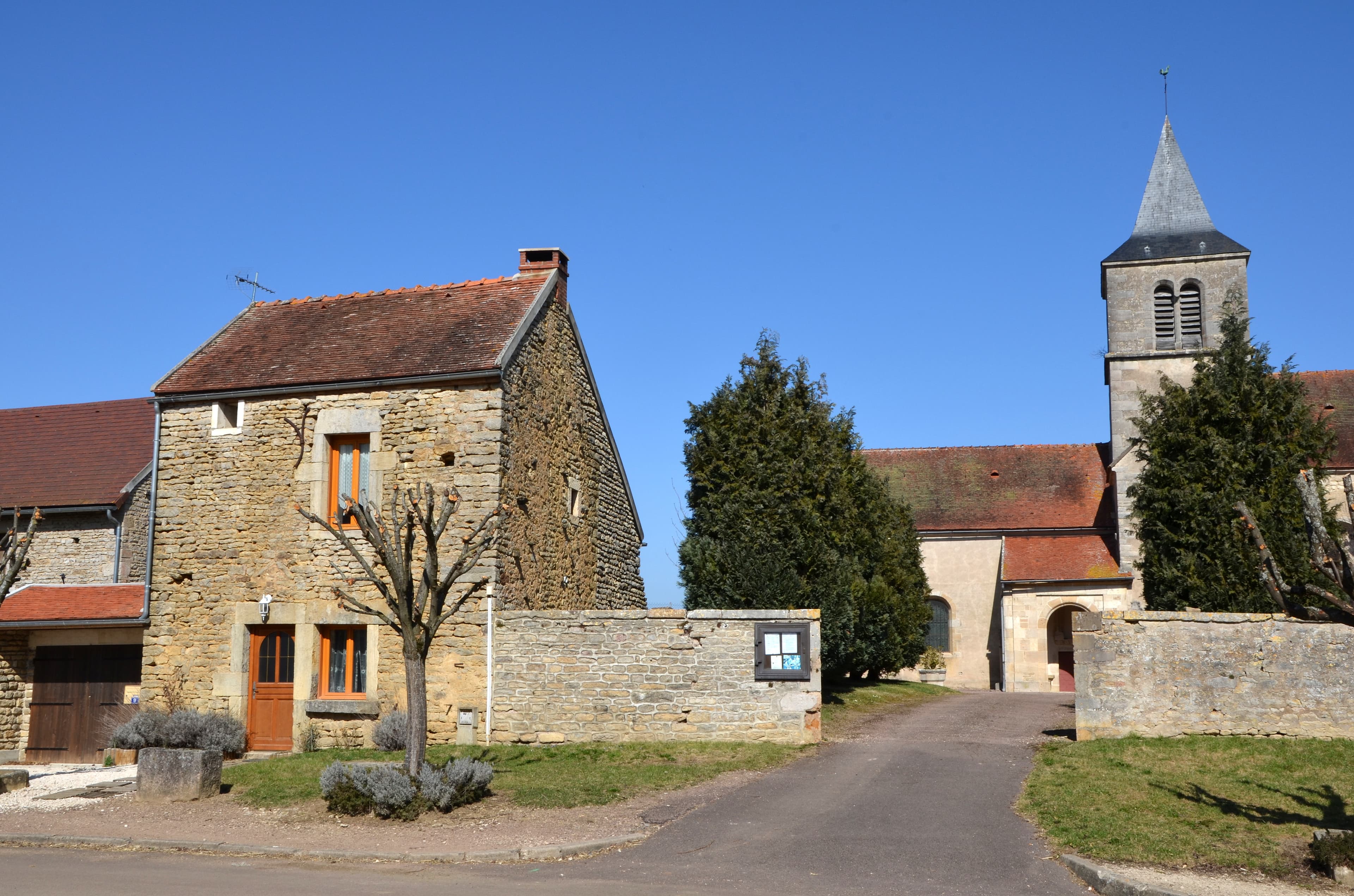 Église Saint-Germain de Marigny-le-Cahouët