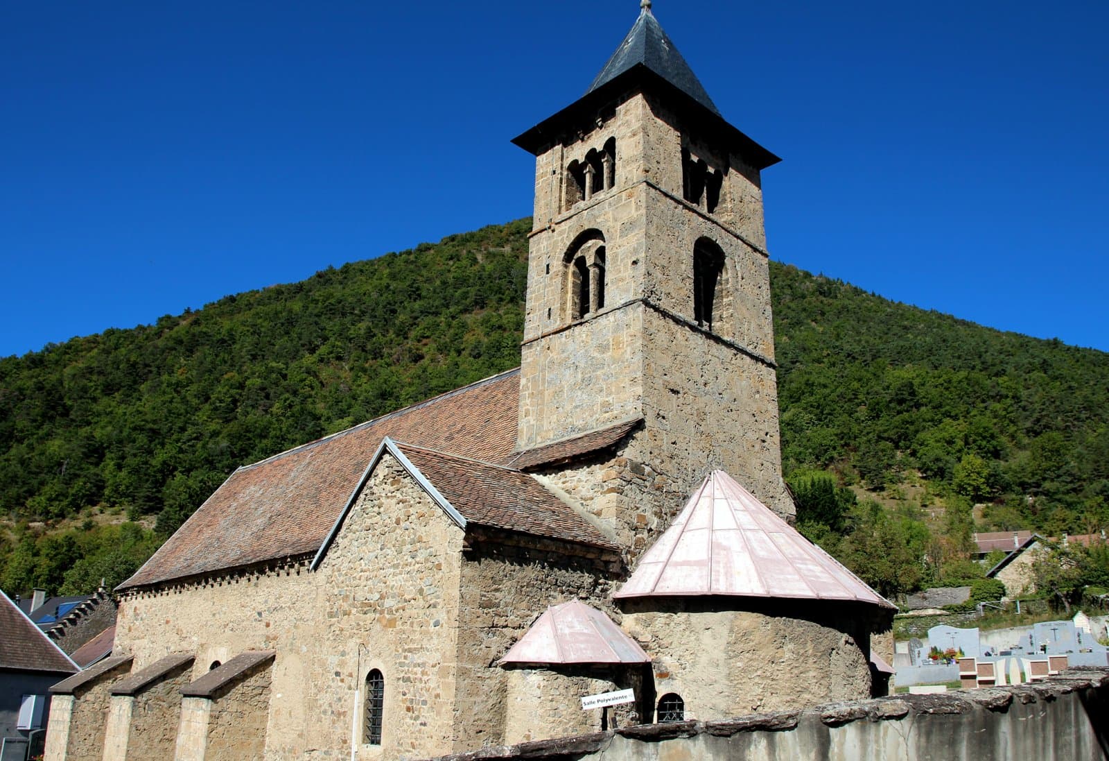 Église Saint-Jean-Baptiste de Mayres