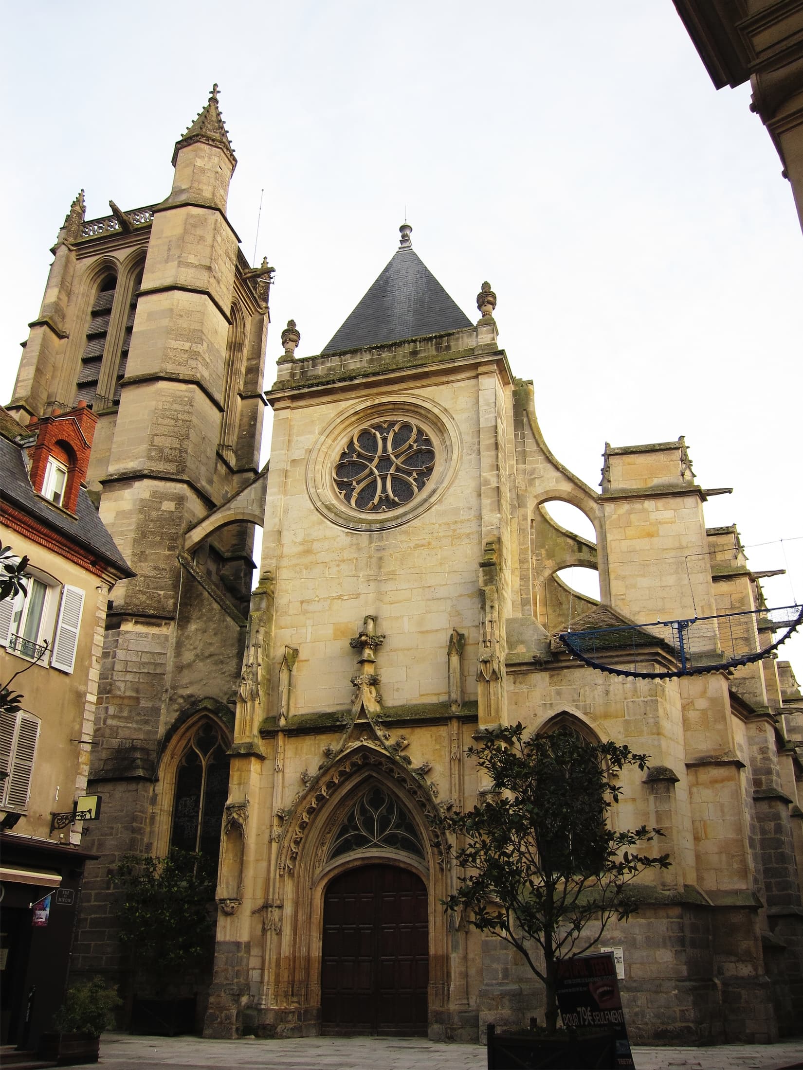 church Saint-Aspais