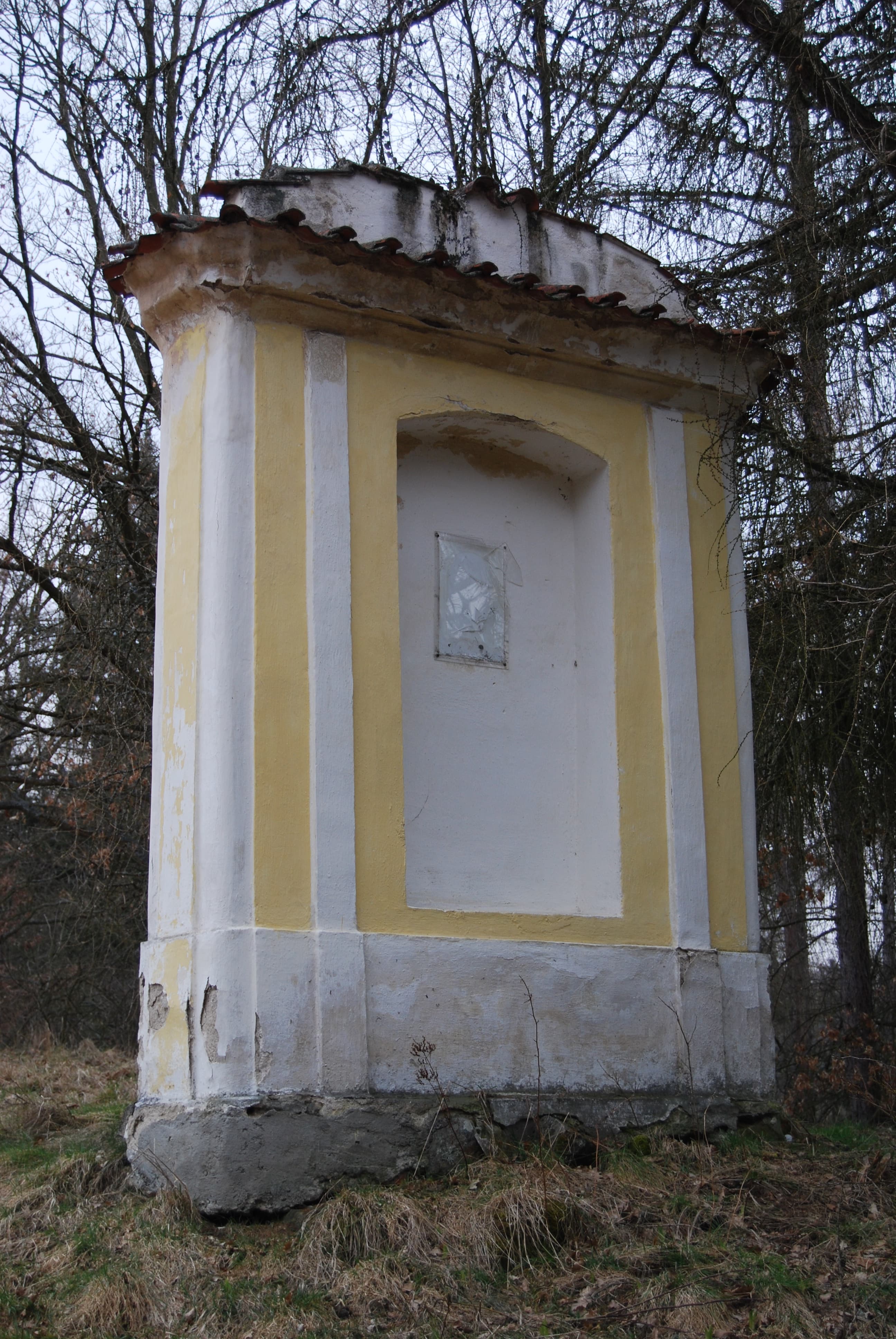 Chapel-shrine in Mirovice