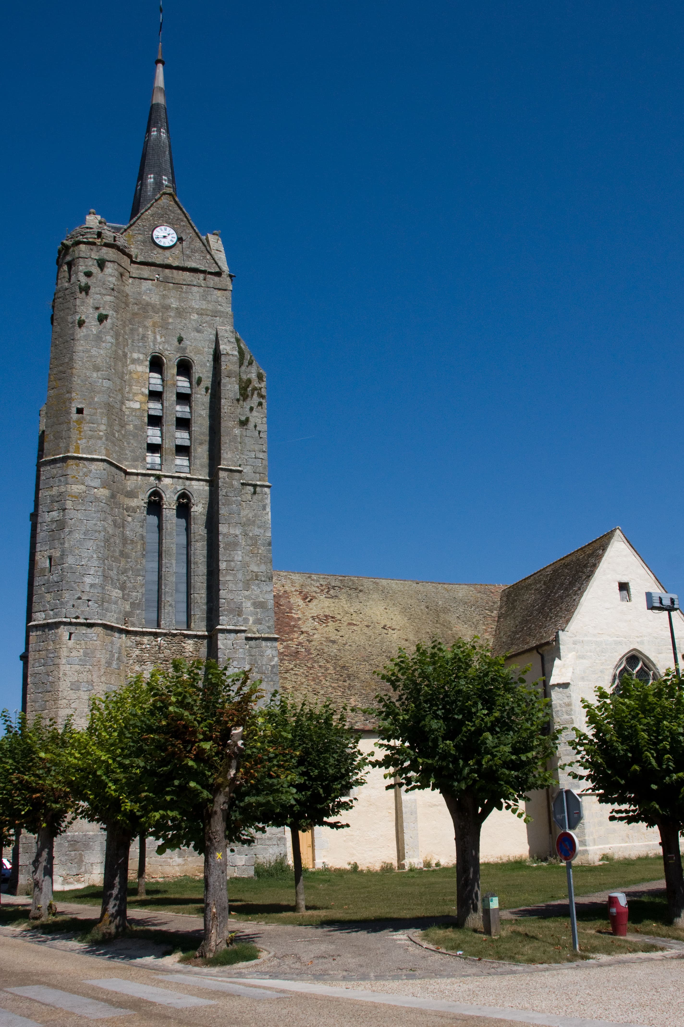 église Saint-Denis de Moigny-sur-École