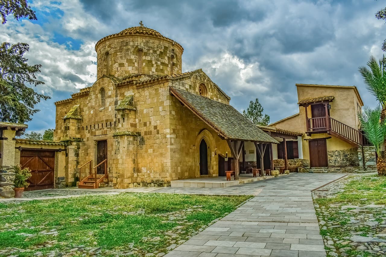 Agios Nikolaos, Orounta