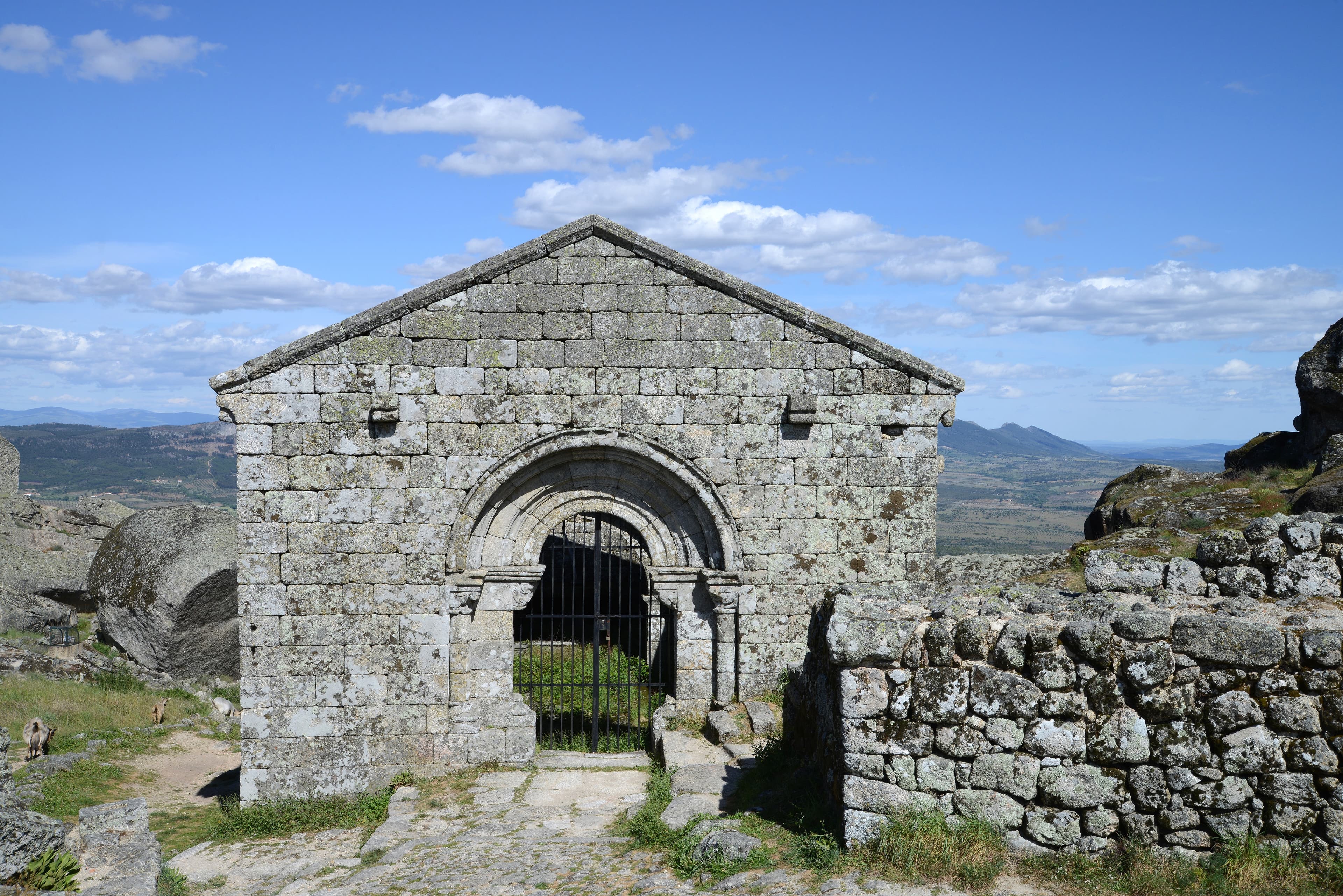 Igreja Paroquial do Castelo