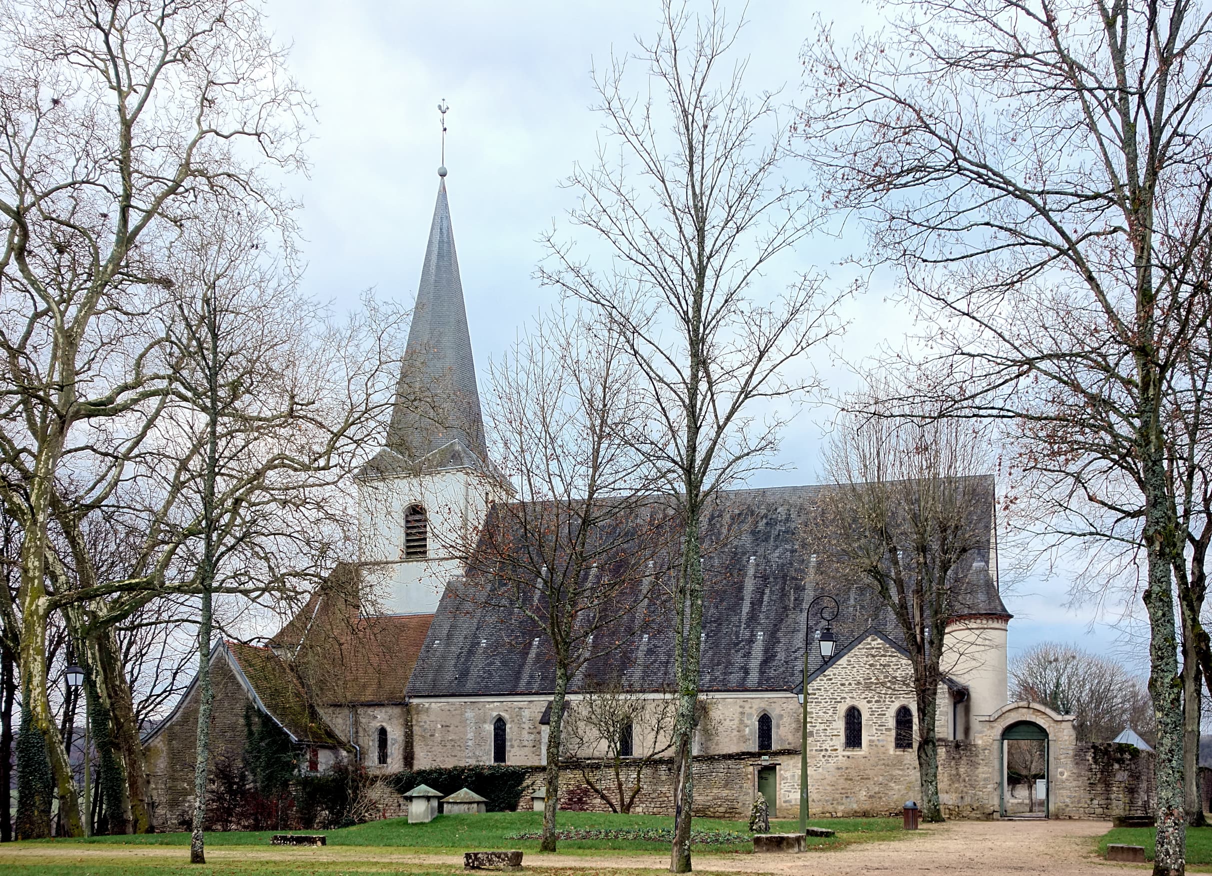 Église Sainte-Urse de Montbard