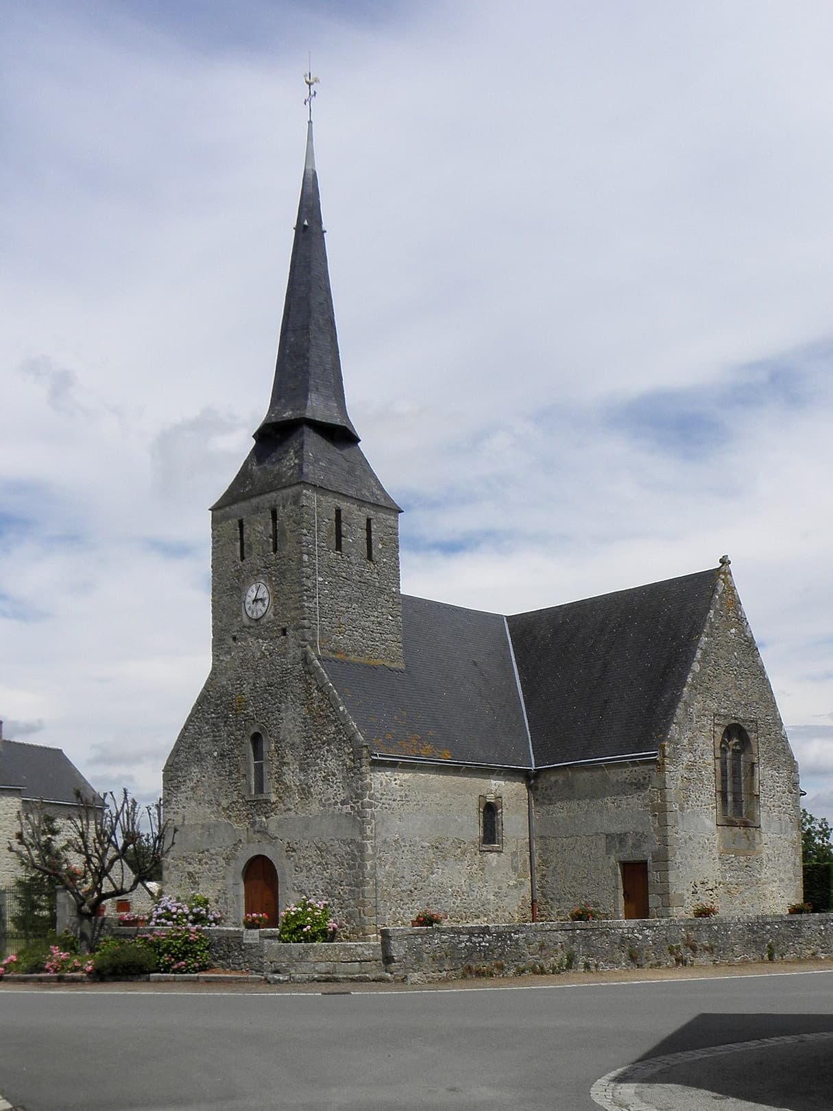 Église Saint-Pierre de Montourtier