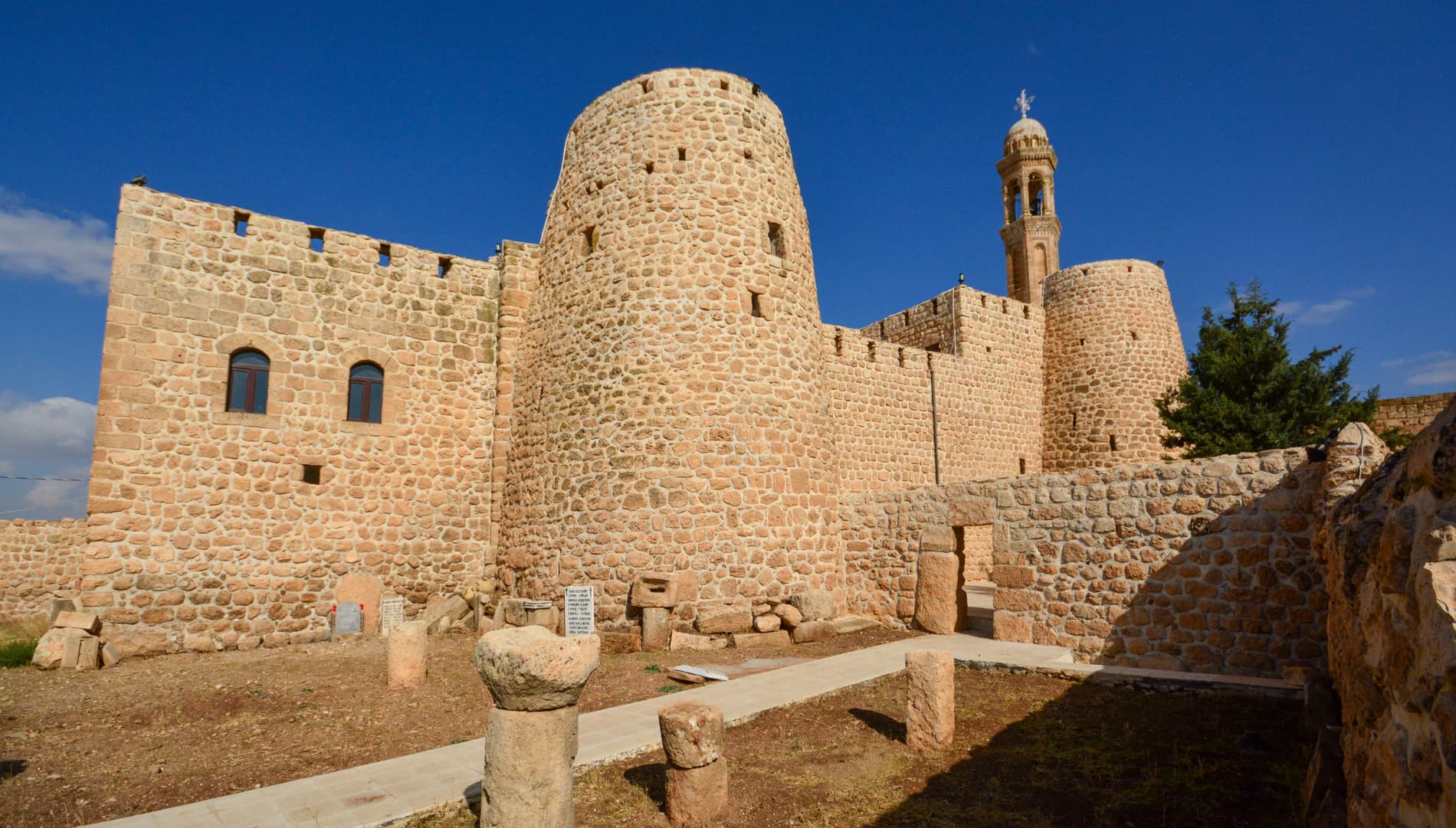 Mor Hadbşabo Church