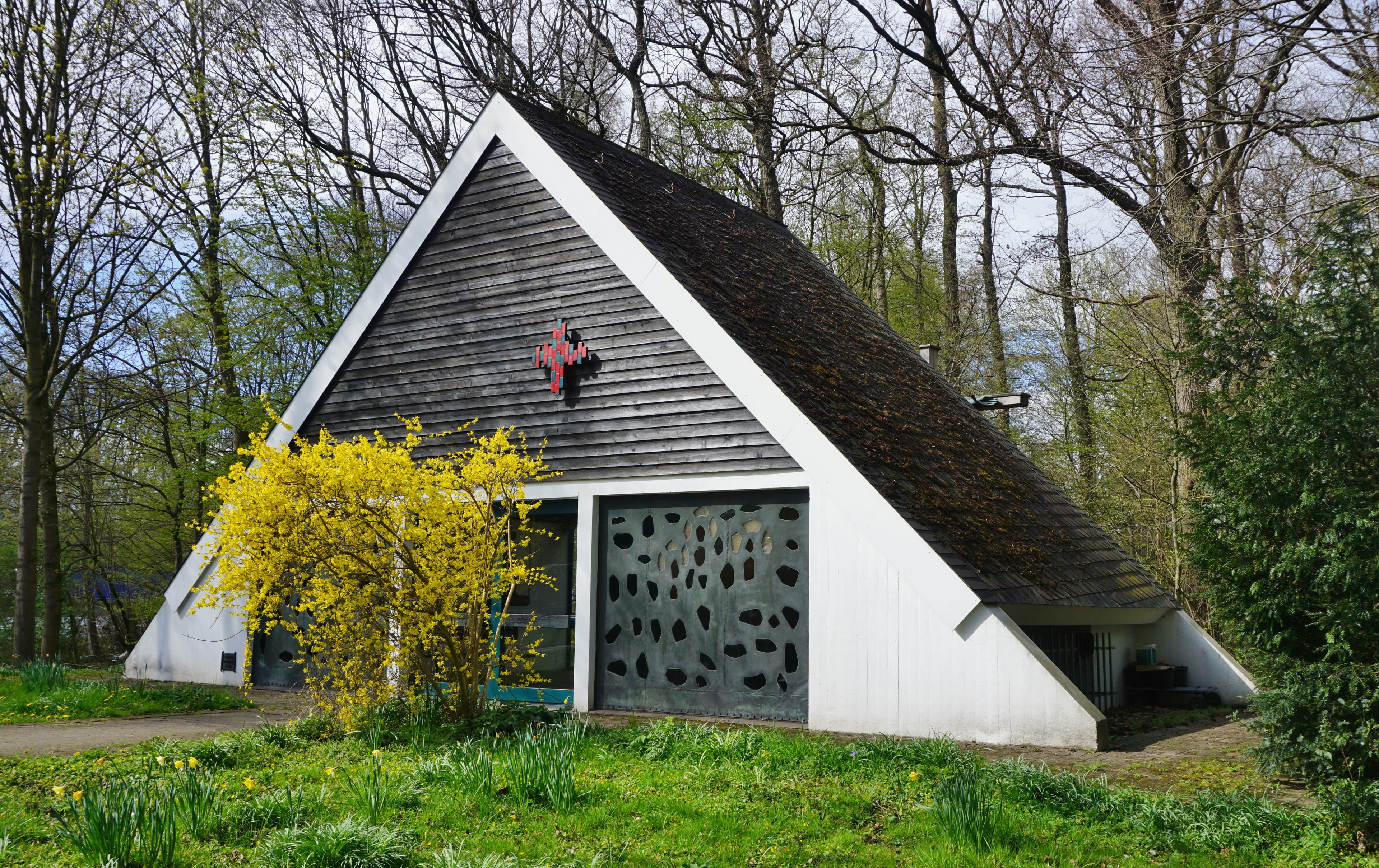 Motorway chapel, Roxel
