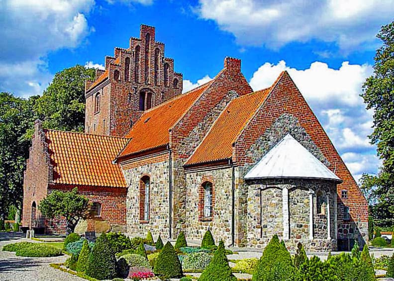 Munke Bjergby Church