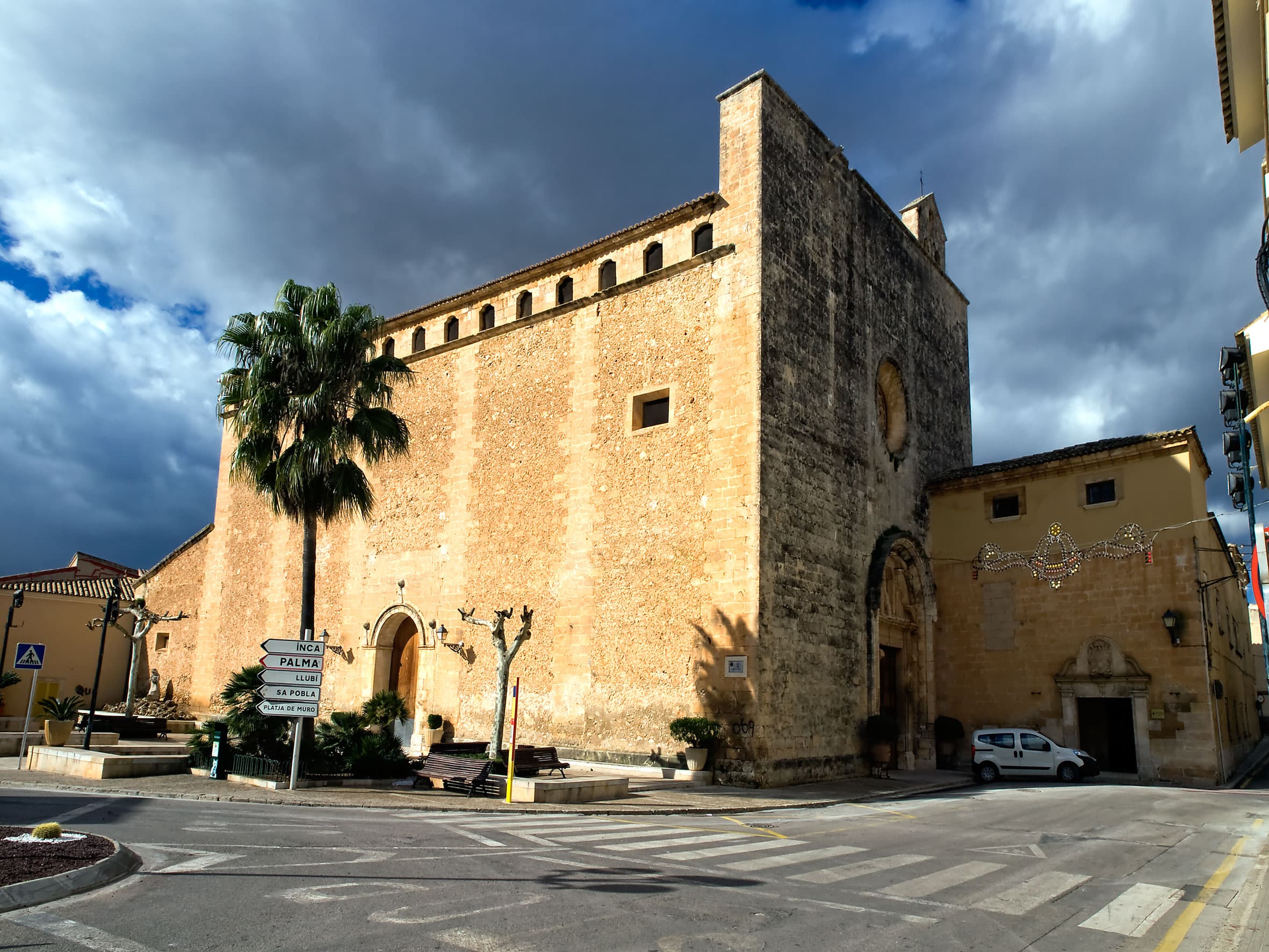 Església i Convent de Santa Anna