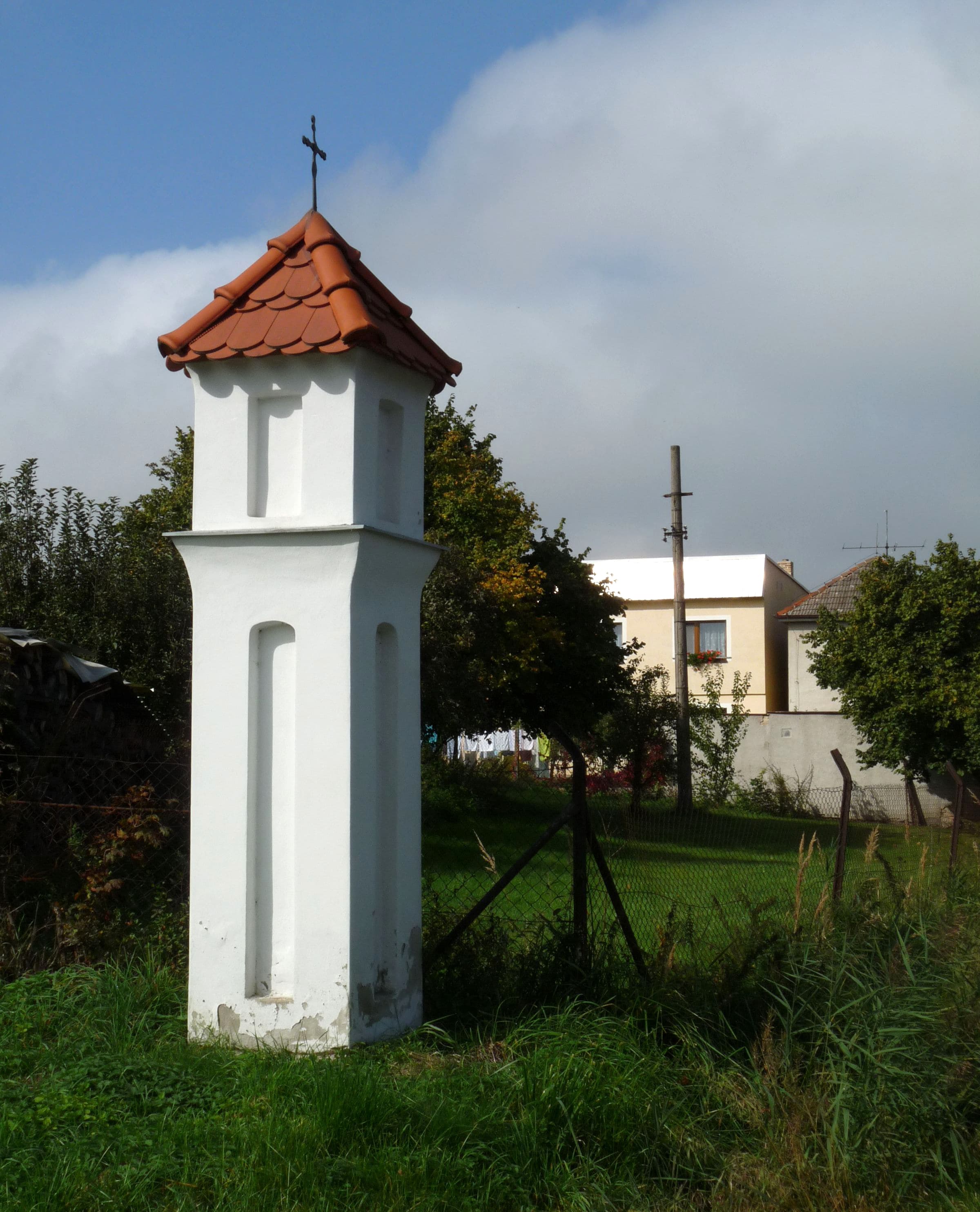 Column shrine
