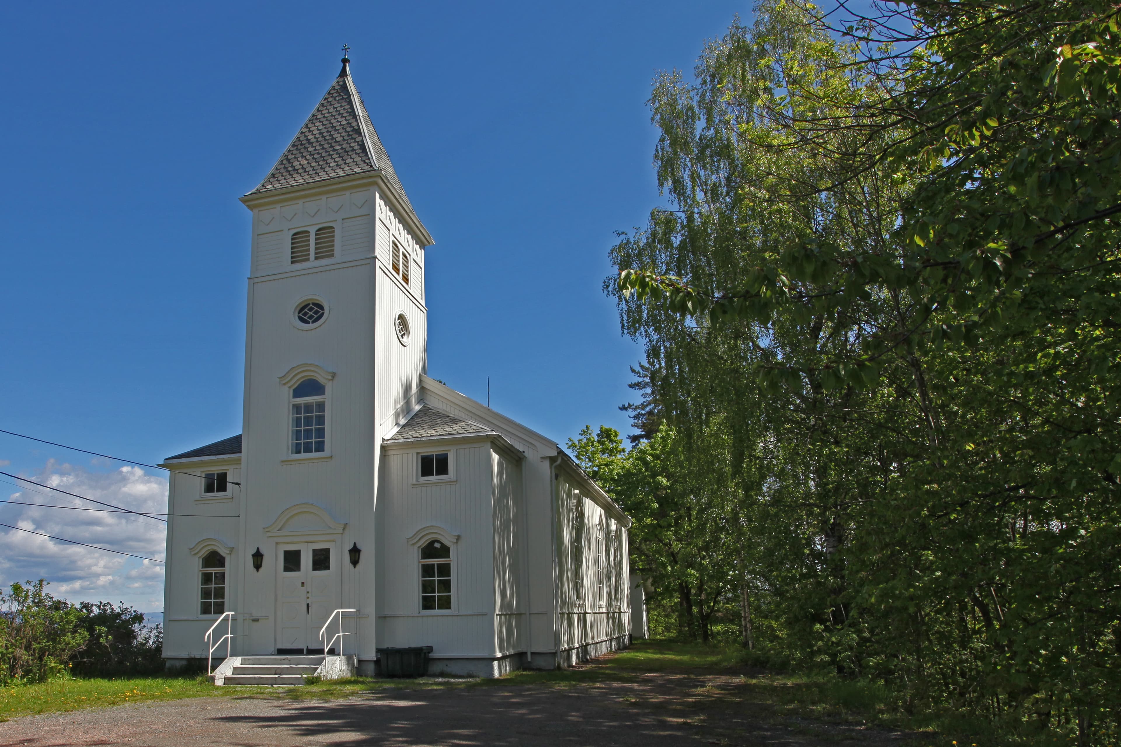 Nærsnes Church