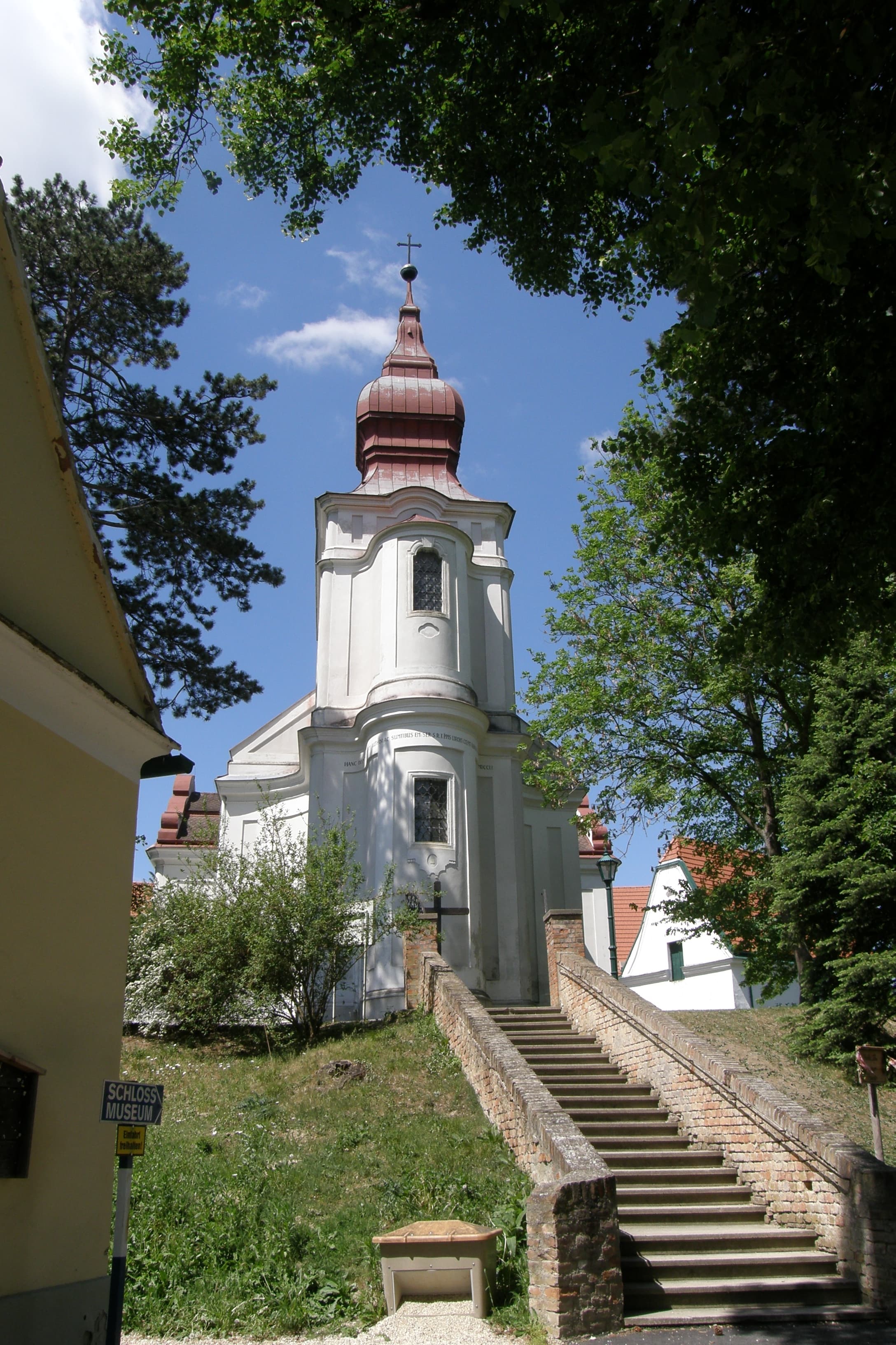 Parish church in Loosdorf
