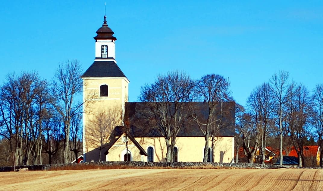 Närtuna Church