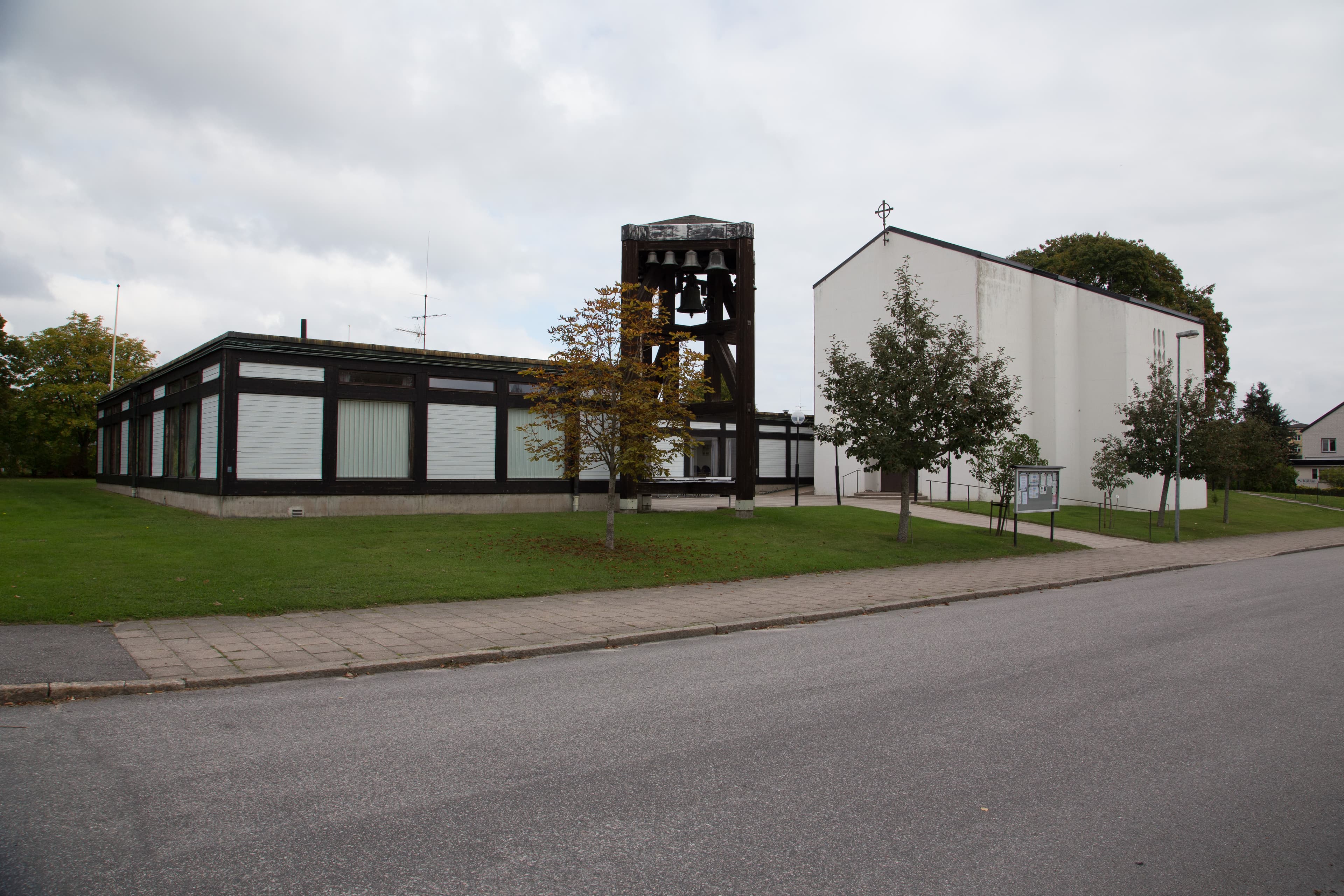 Nävertorp Church