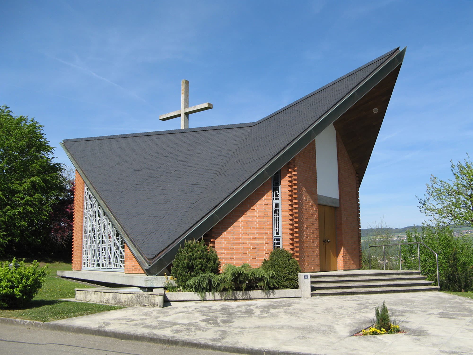 Holy Cross chapel