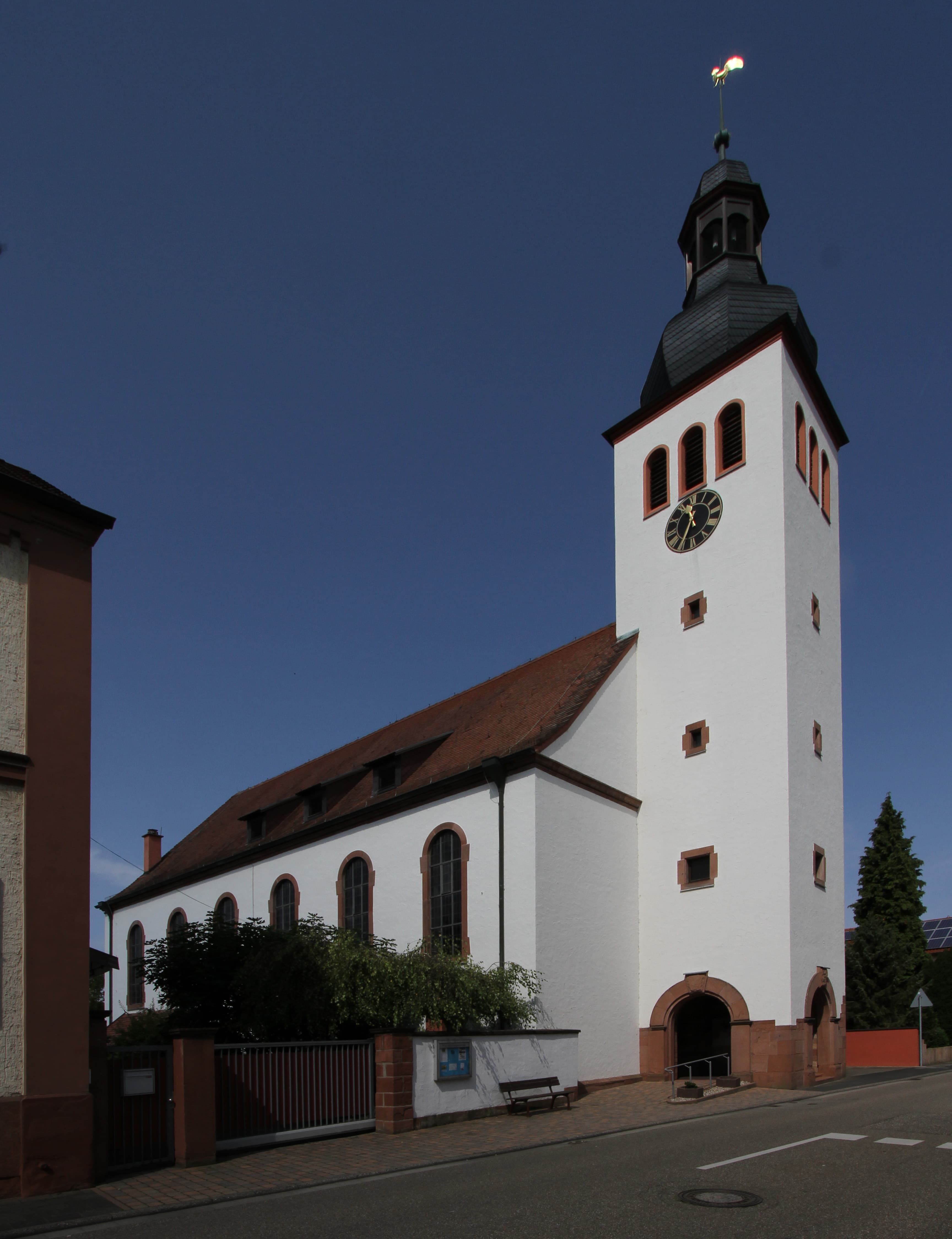 Protestant church (Neuburg am Rhein)