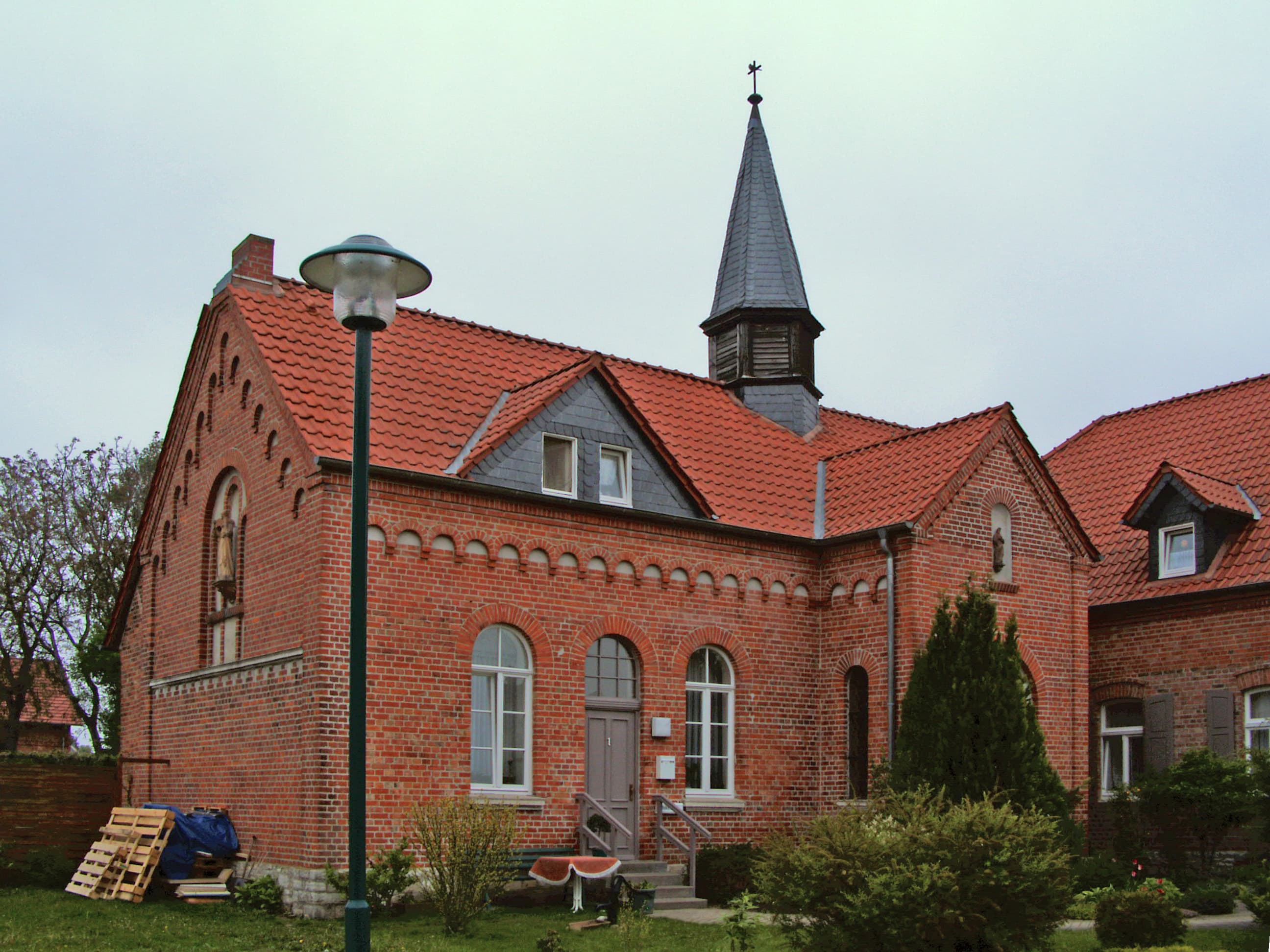 Catholic Church Neuwegersleben