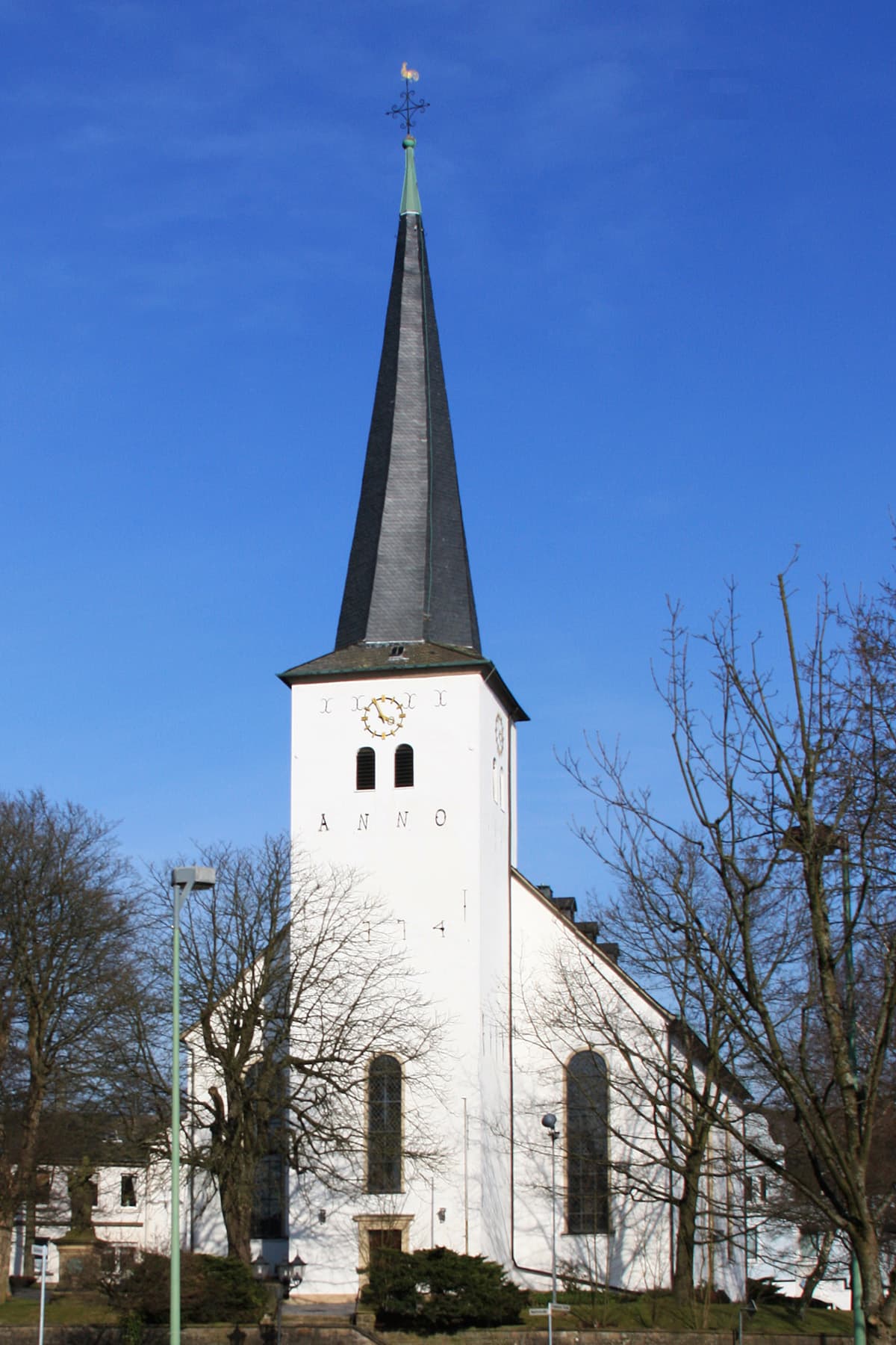 Nicolai-Kirche (Halver)