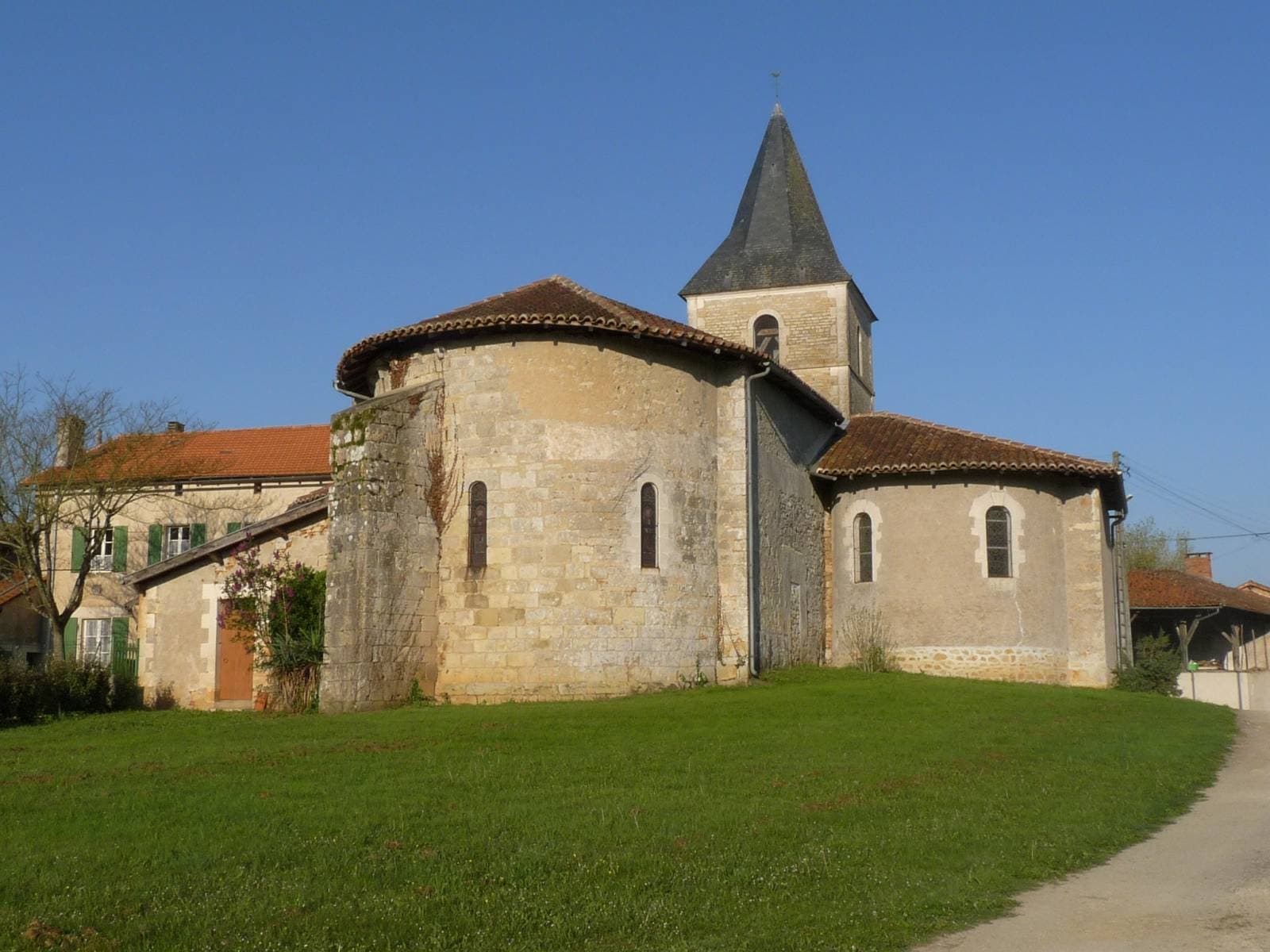église Saint-Vivien de Nieuil