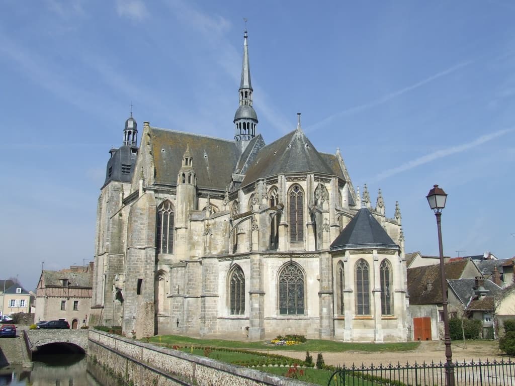 Église Saint-Sulpice de Nogent-le-Roi