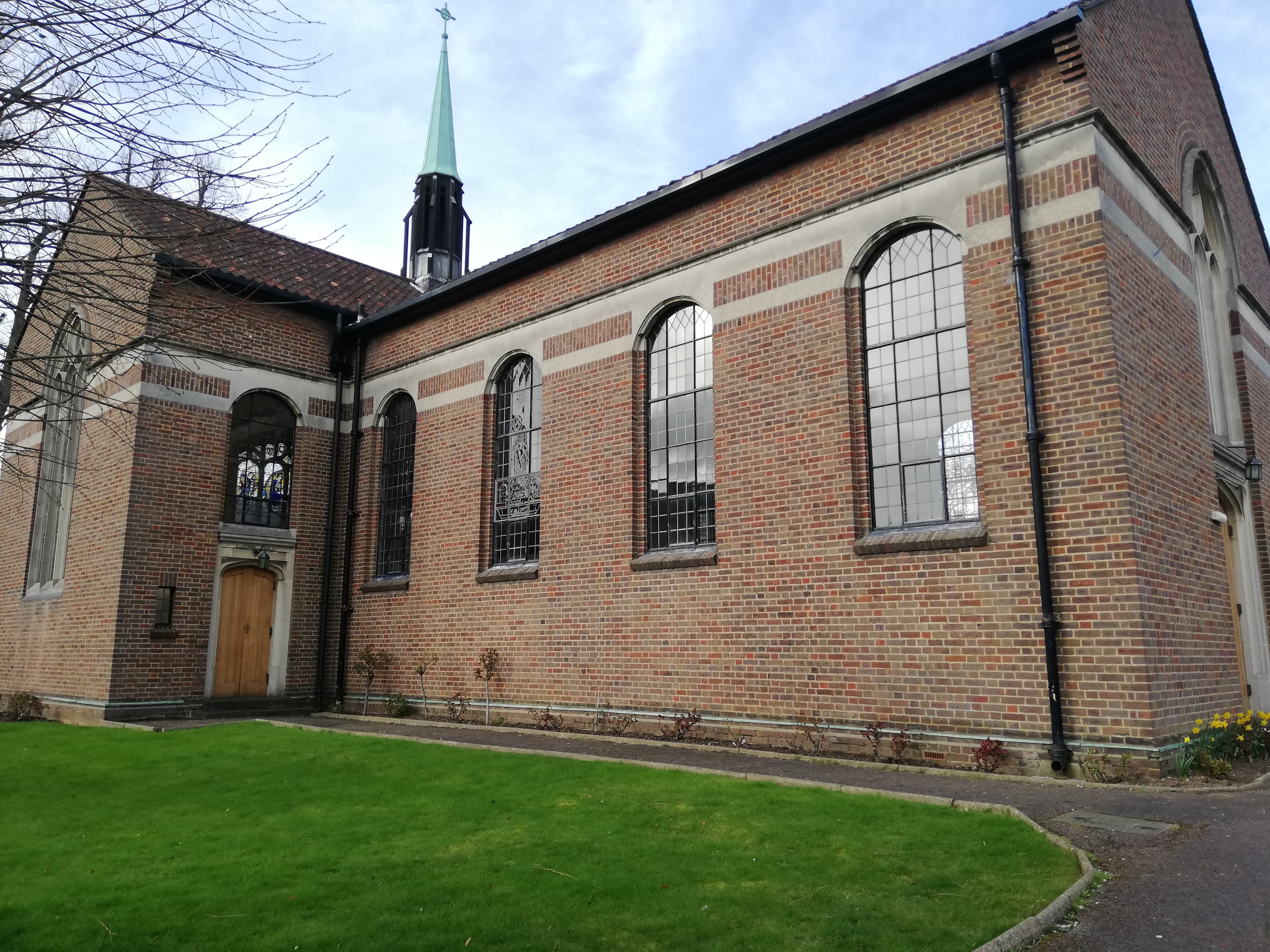 Our Lady Queen of Peace Church, Braintree