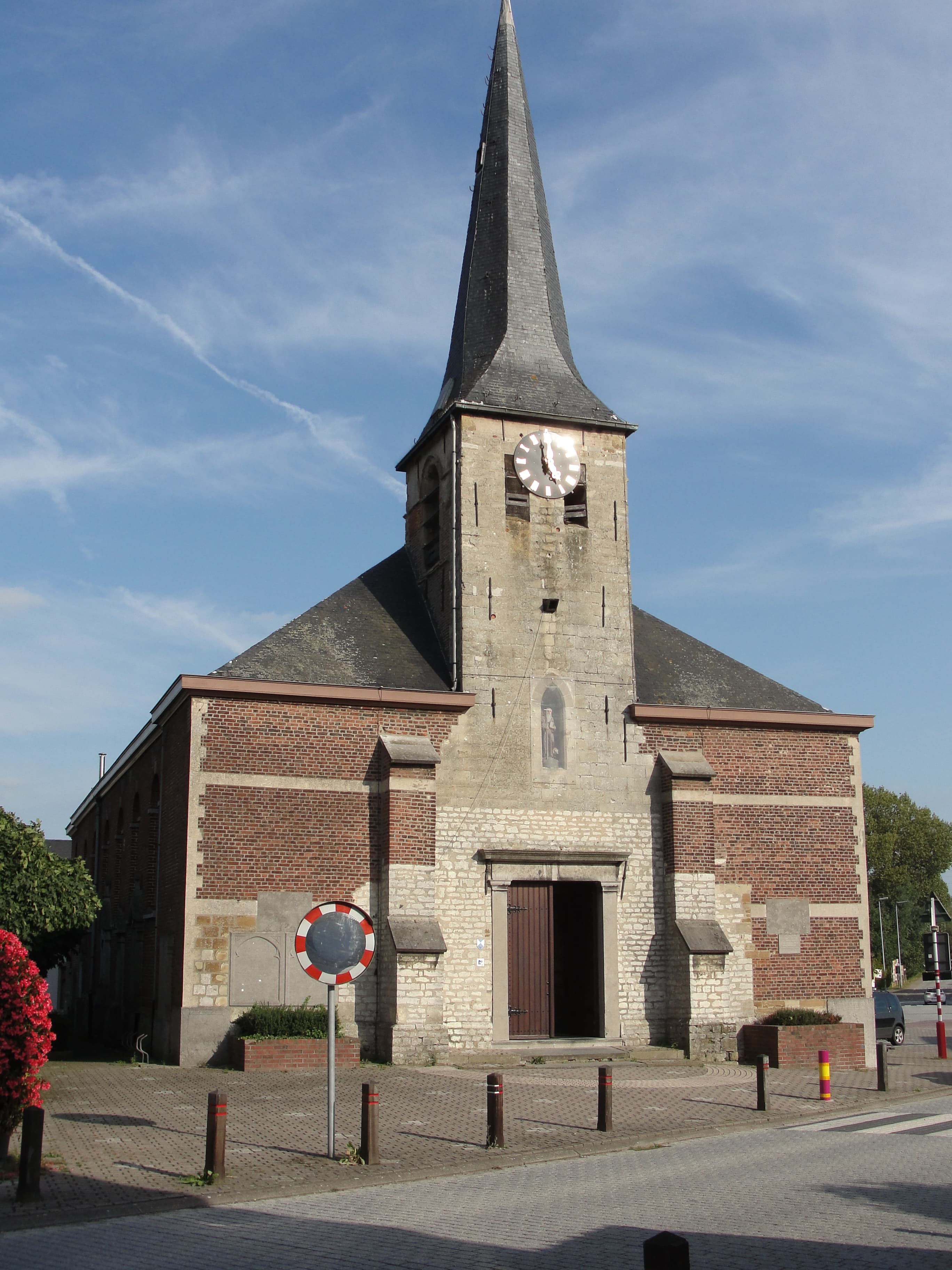 Onze-Lieve-Vrouw Opdrachtkerk (Okegem)
