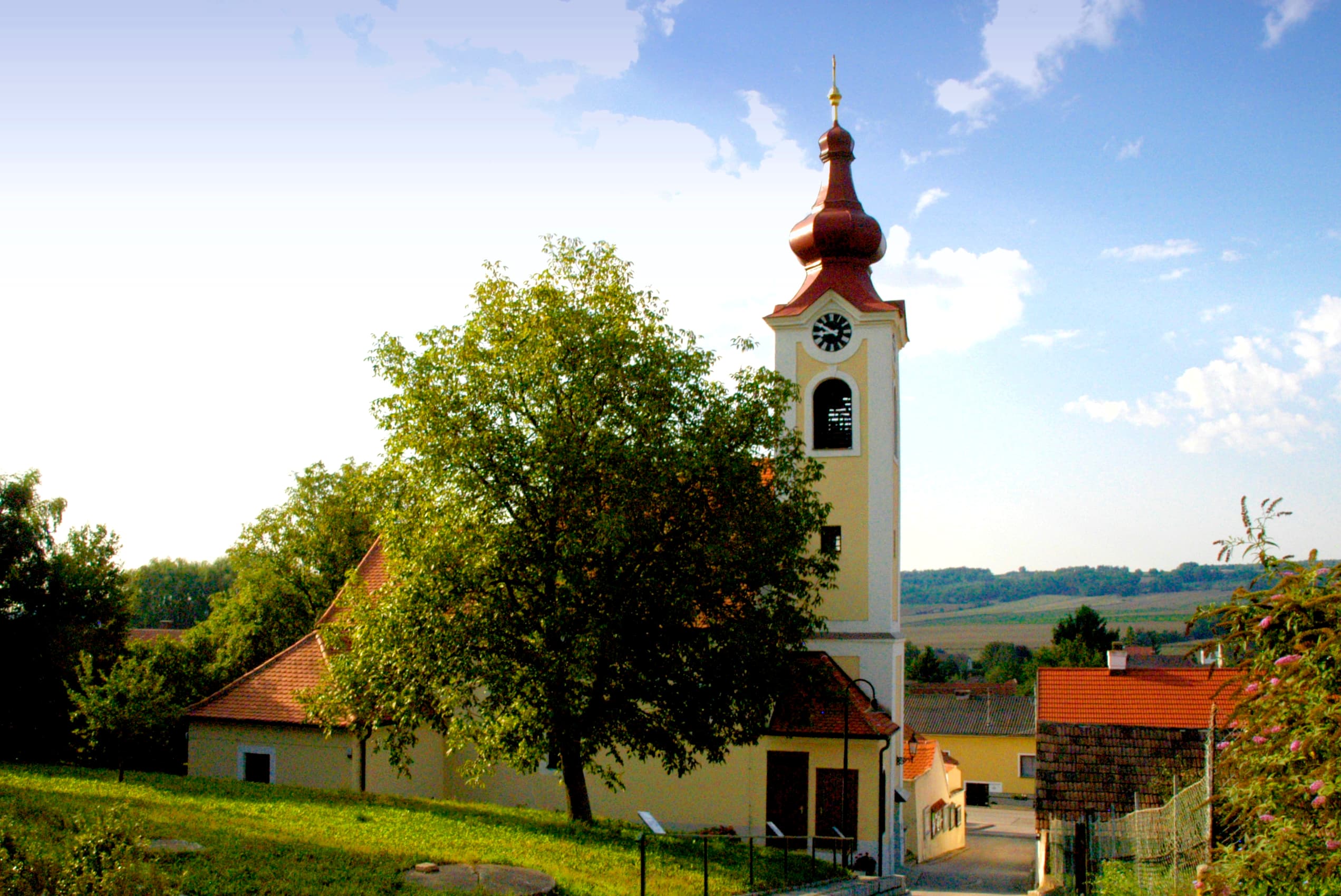 Pfarrkirche Oberfellabrunn, Gemeinde Hollabrunn