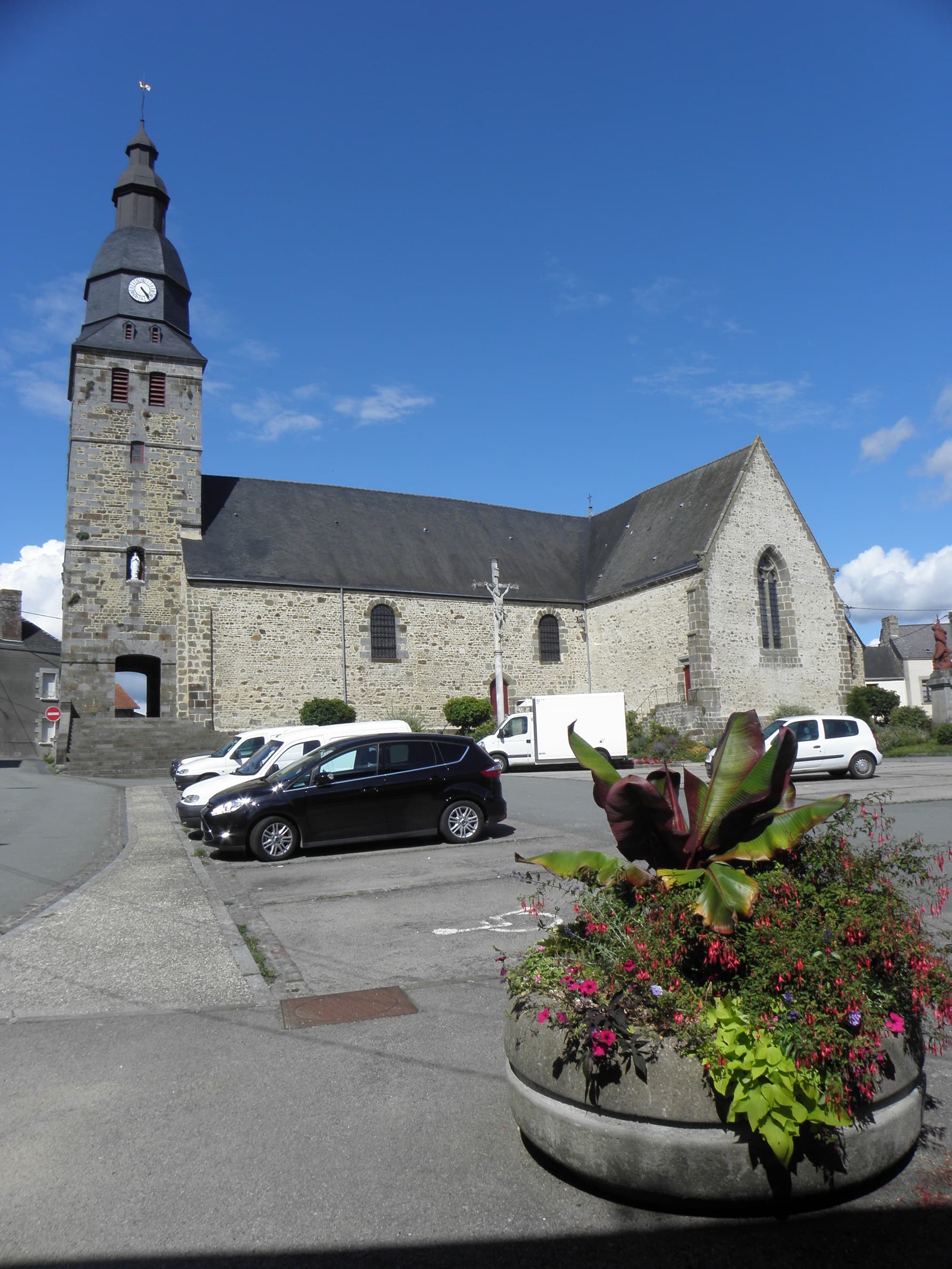 Église Saint-Pierre d'Oisseau