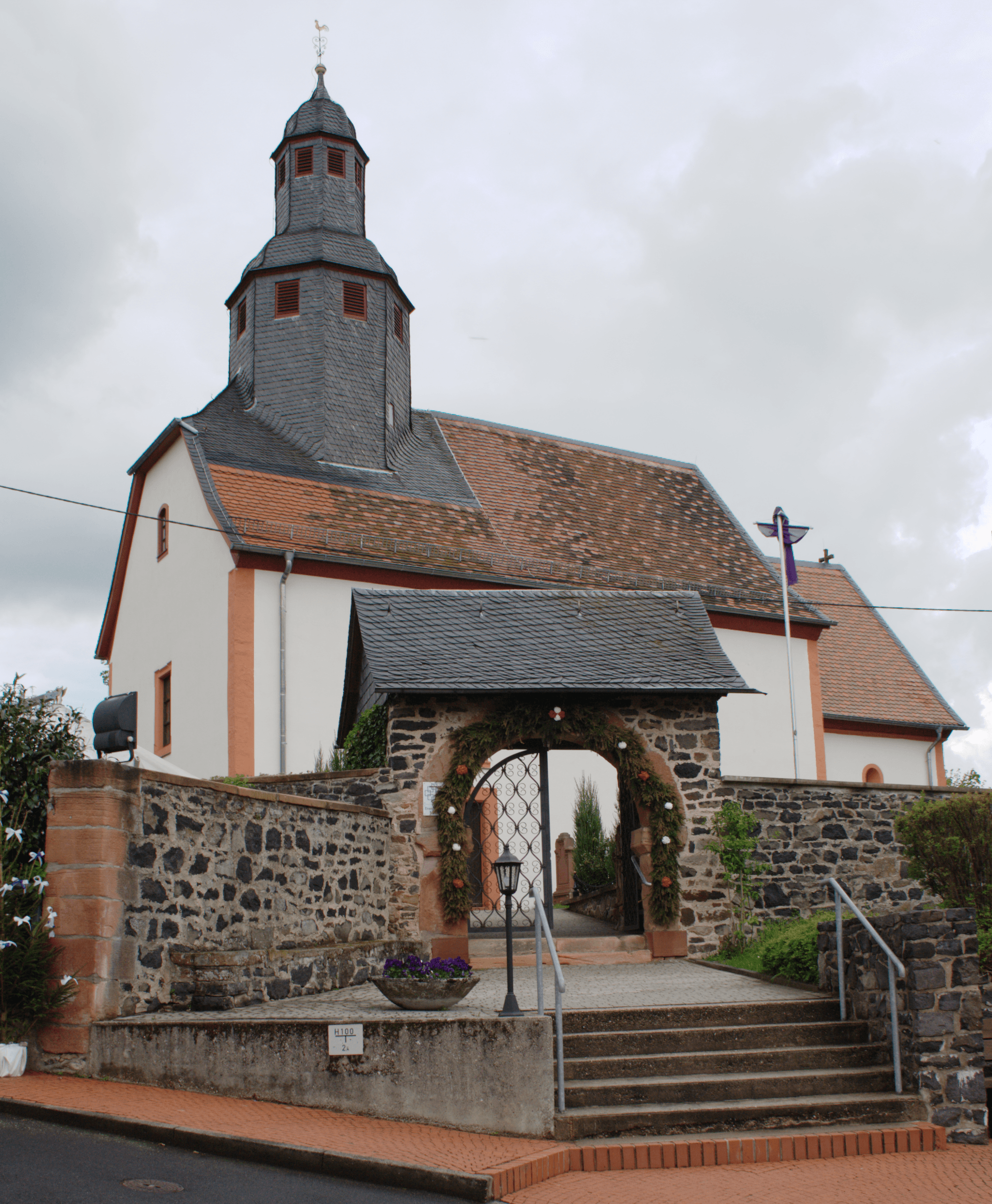 St. Laurentius (Usenborn)
