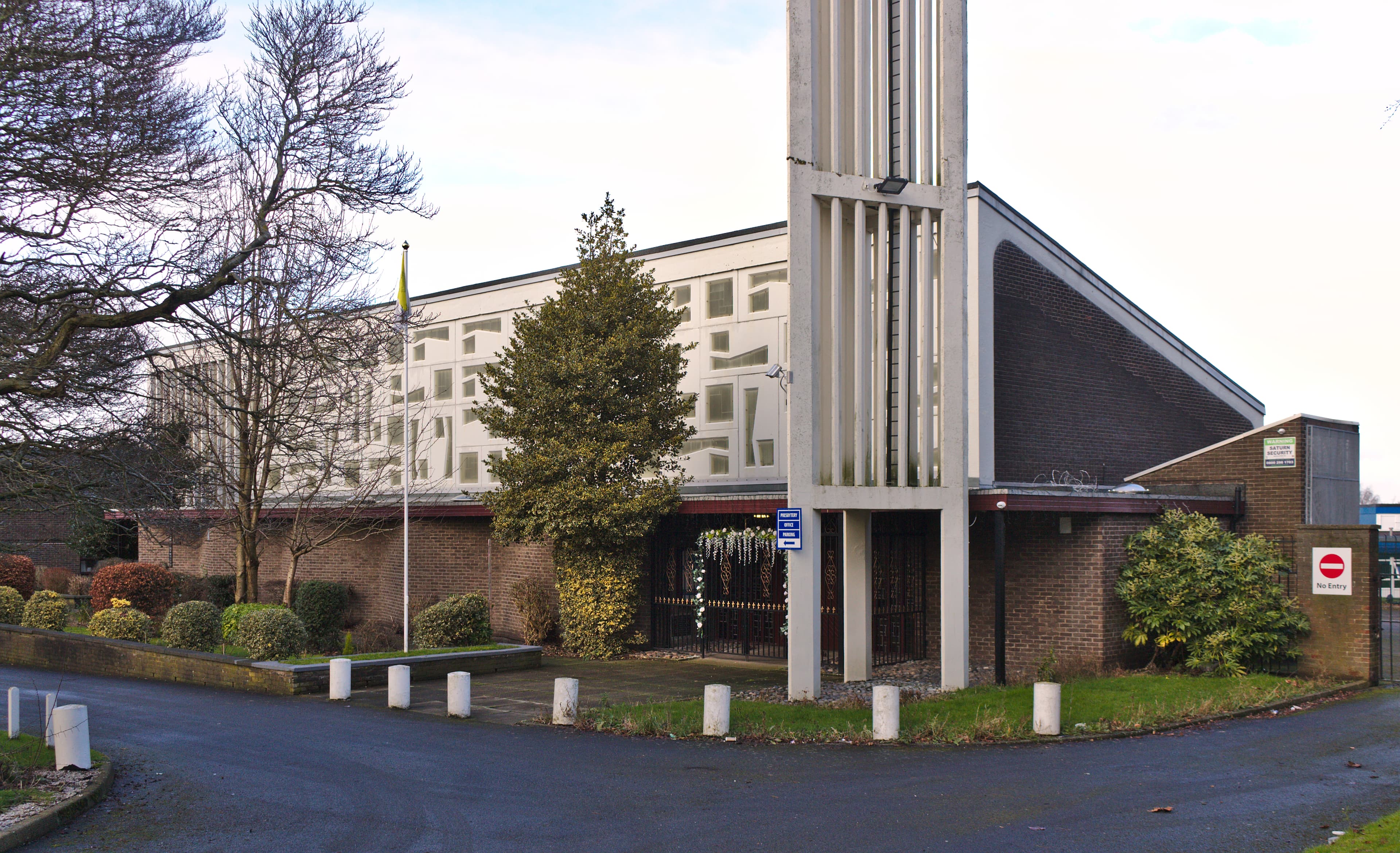 Our Lady Queen of Peace, Ford