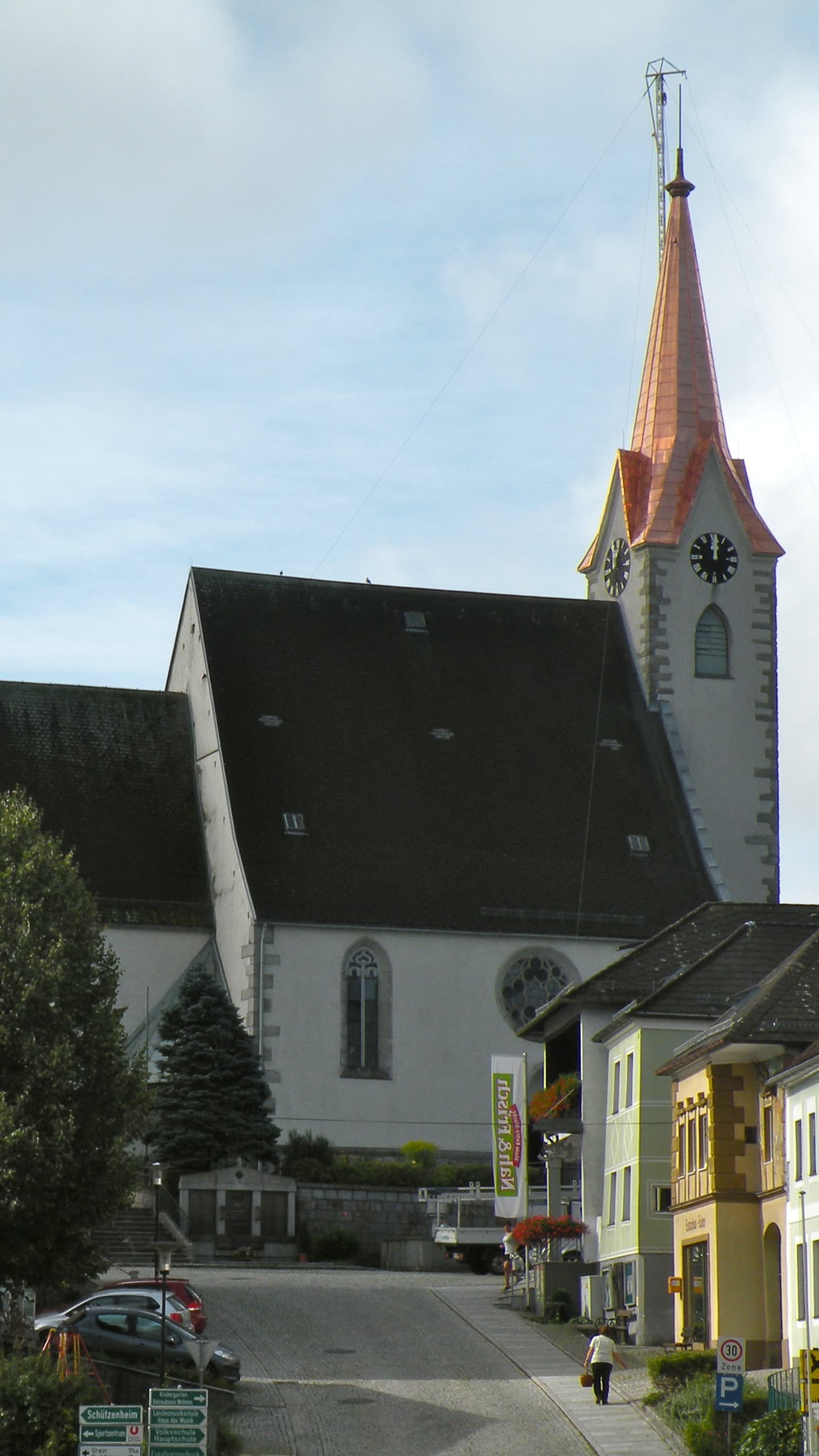 Parish church in Pabneukirchen