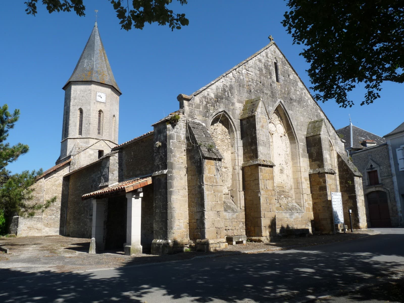 église Saint-Hilaire de Paizay-Naudouin-Embourie