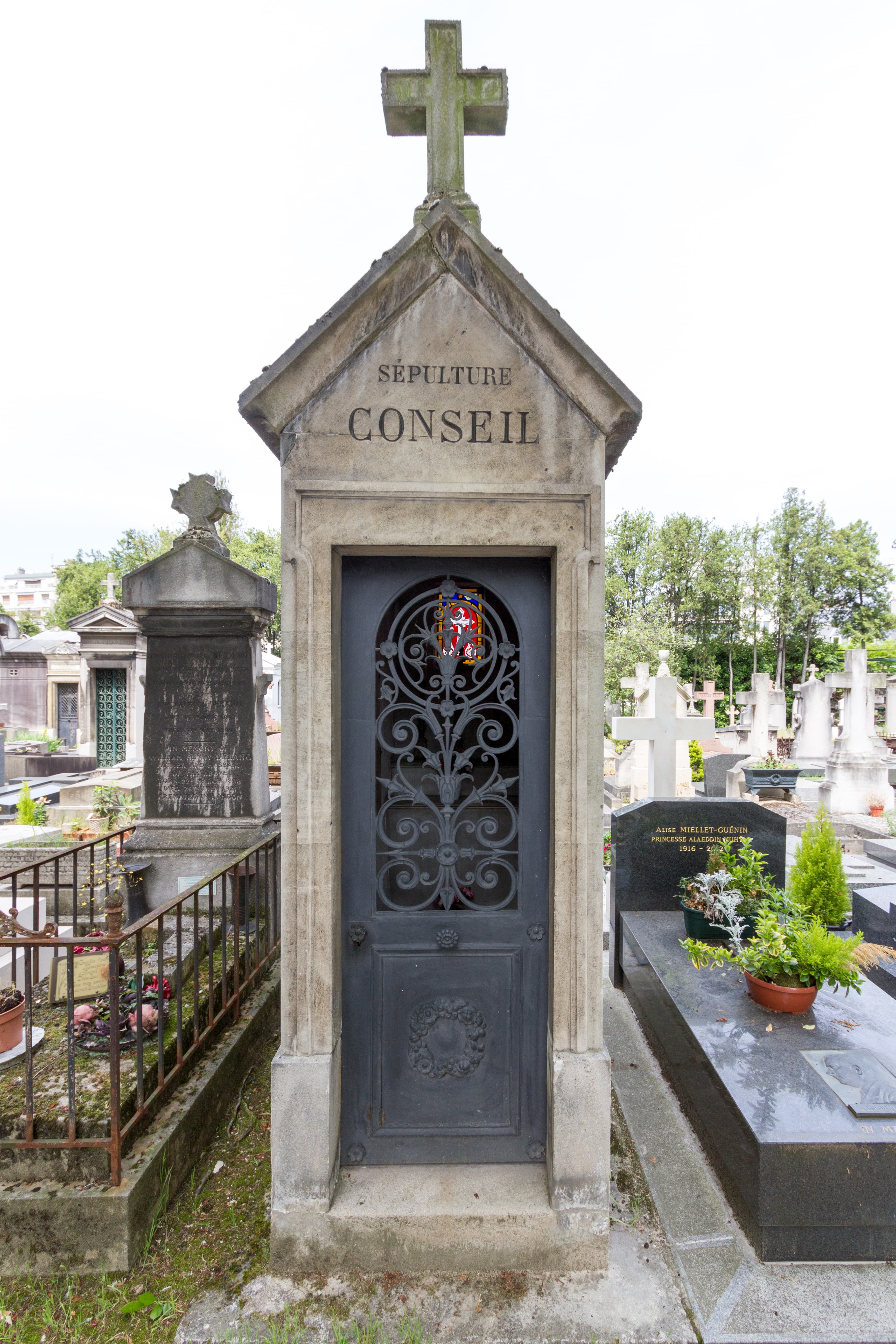 Grave of Conseil