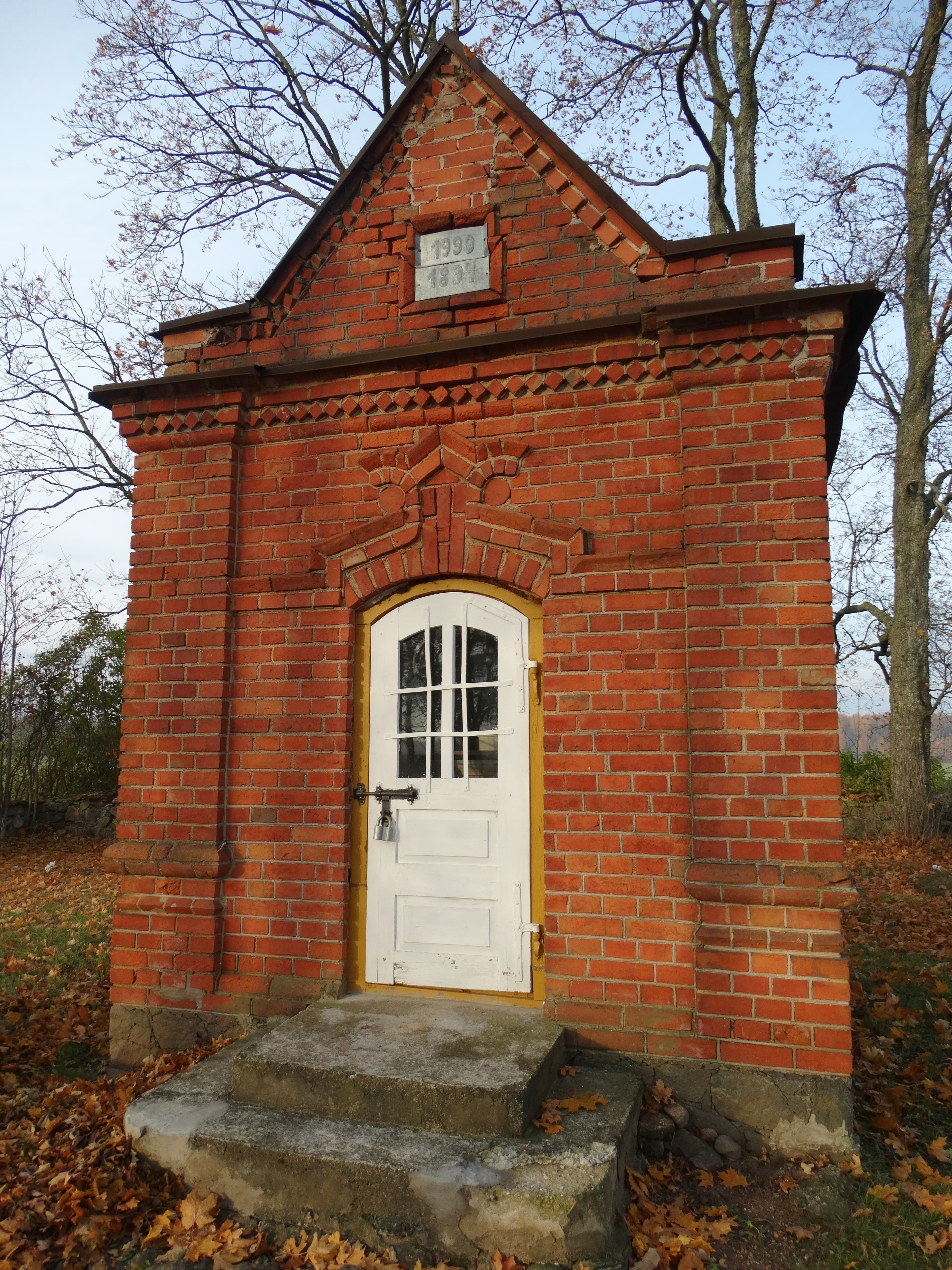 Pazūkai chapel
