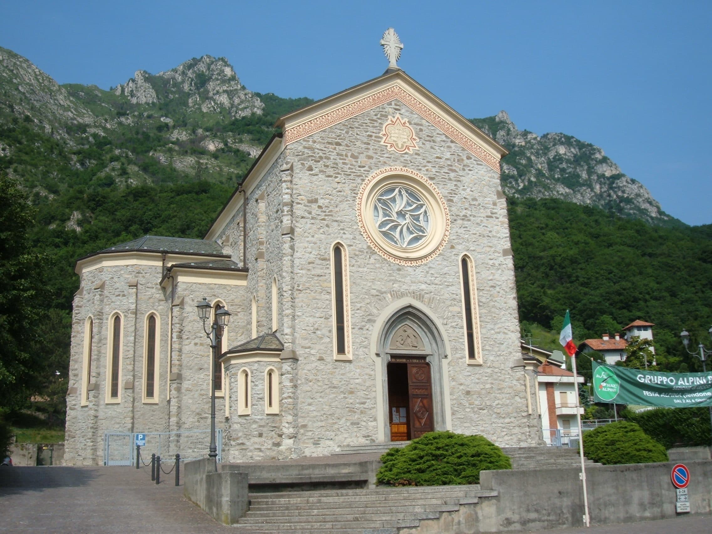 church of the Holy Salvator and Saint Theresa of Jesus