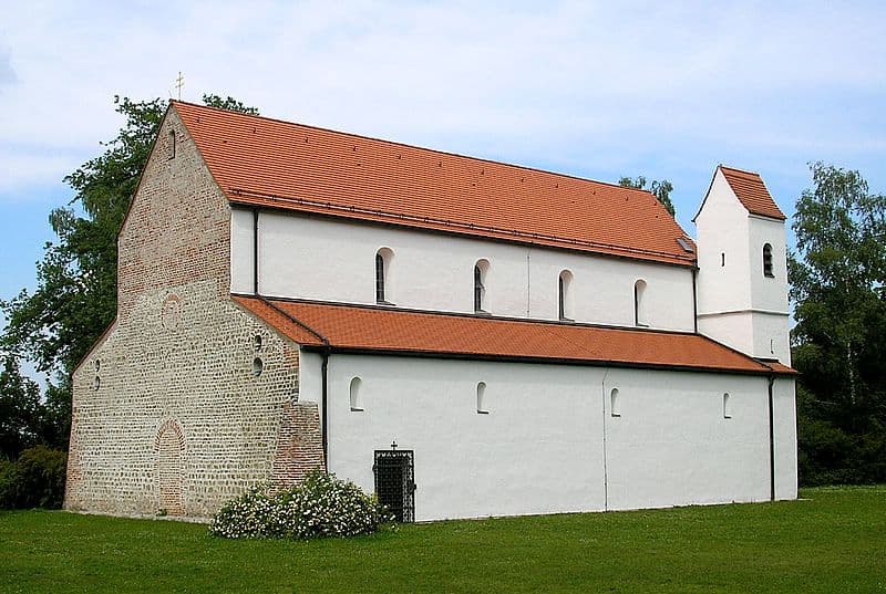 St. Peter und Paul (Petersberg)