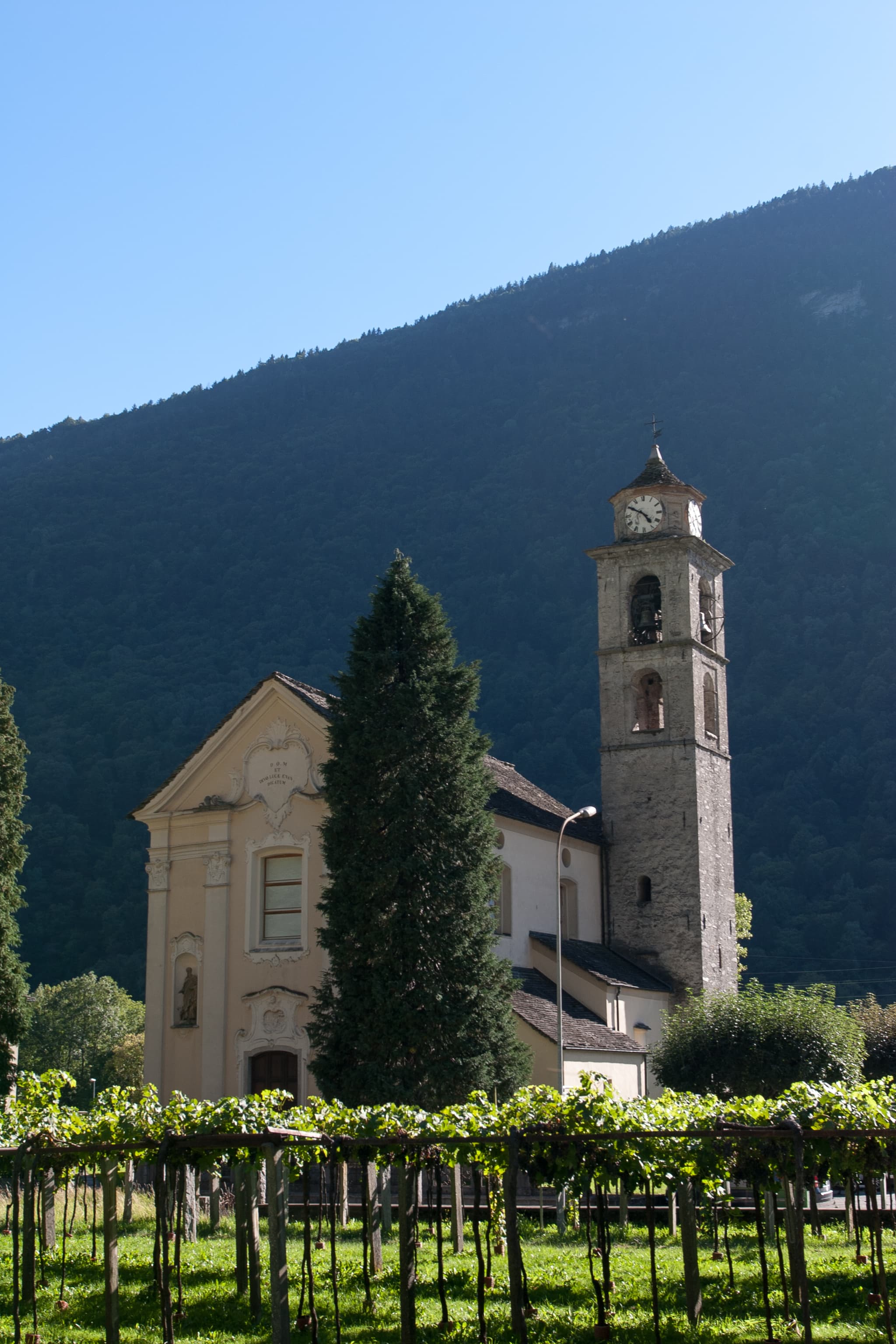 Santi Luca e Fiorenzo Provost Church
