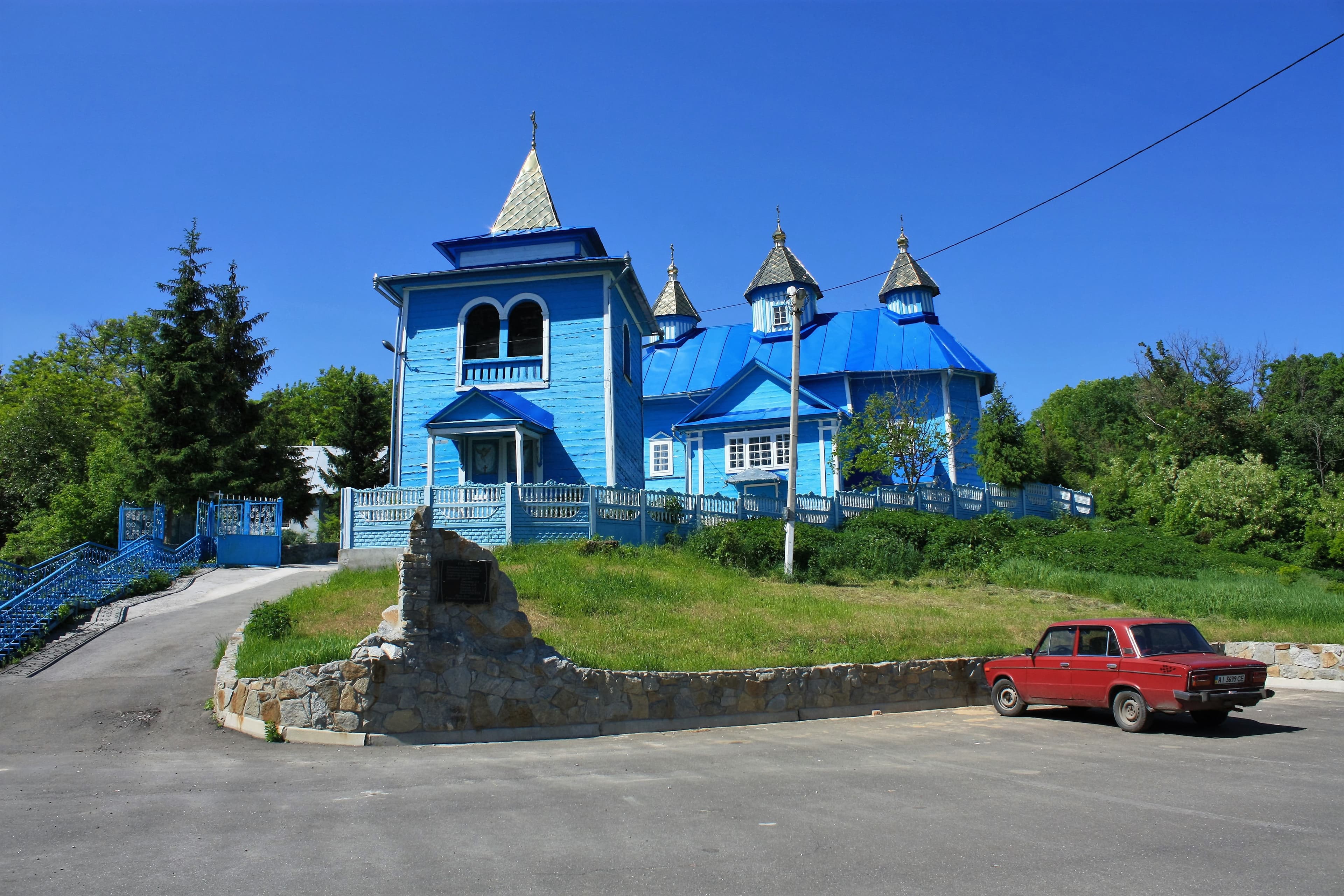 Saint Michael church in Pidhirtsi, Obukhiv Raion