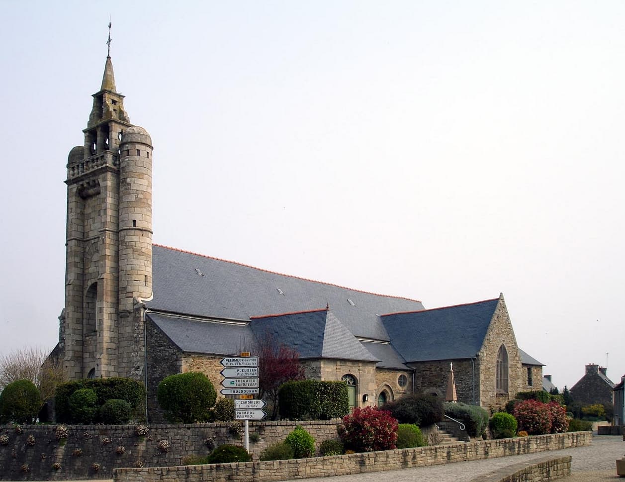 Église Saint-Pierre de Pleudaniel