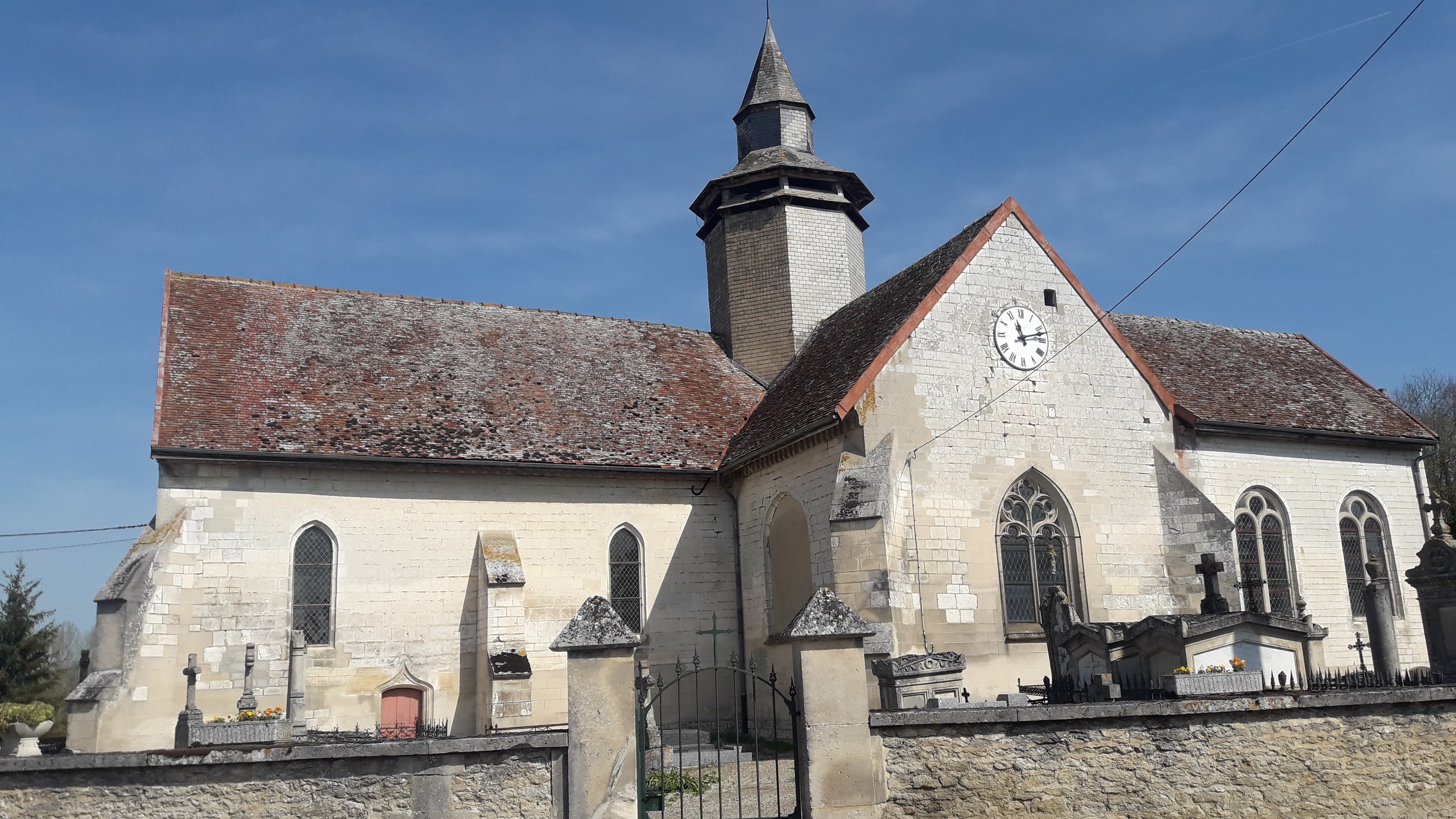 église Saint-Nicolas de Pougy